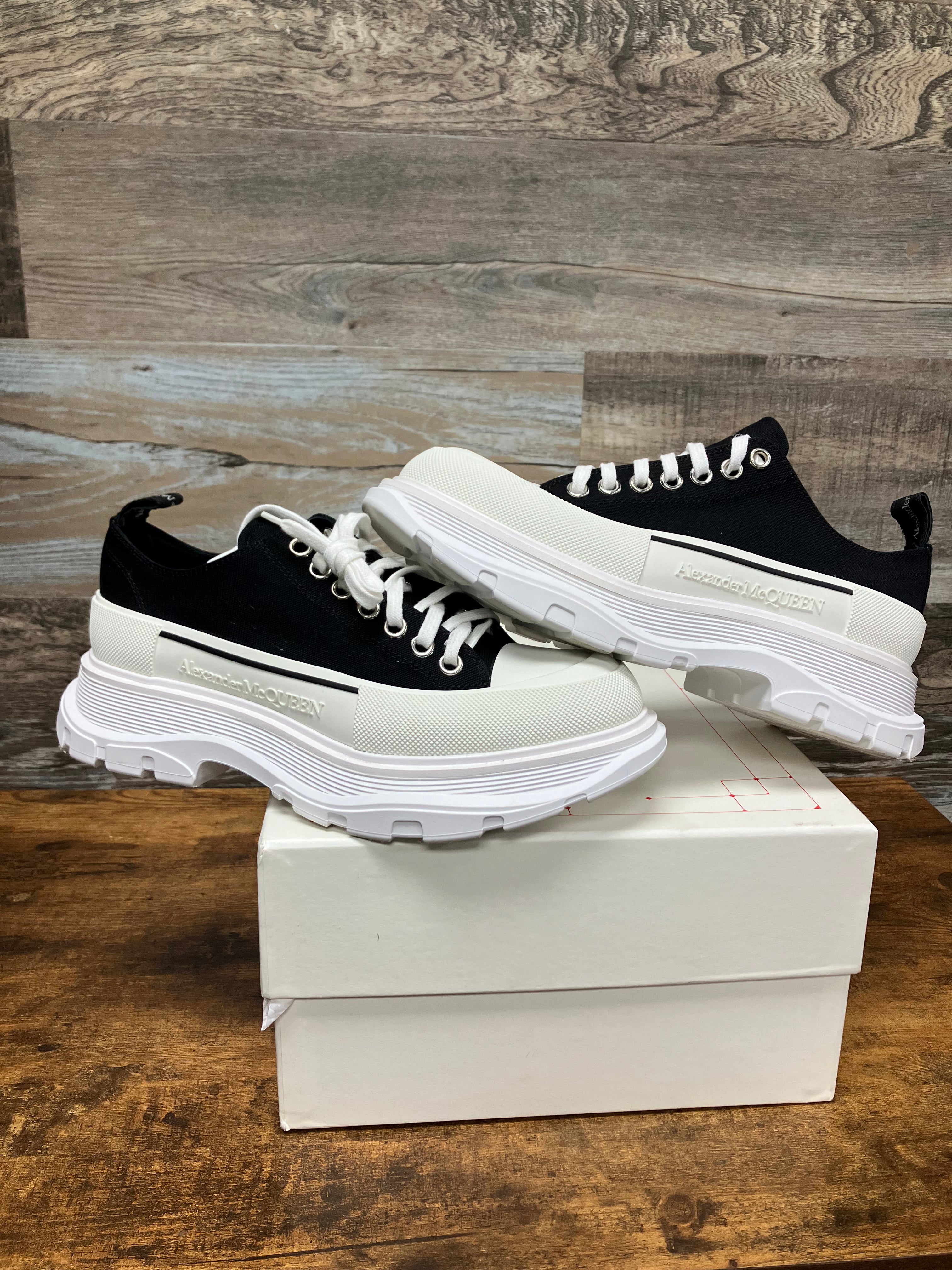 41-Alexander McQueen Tread Slick Sneaker – equator