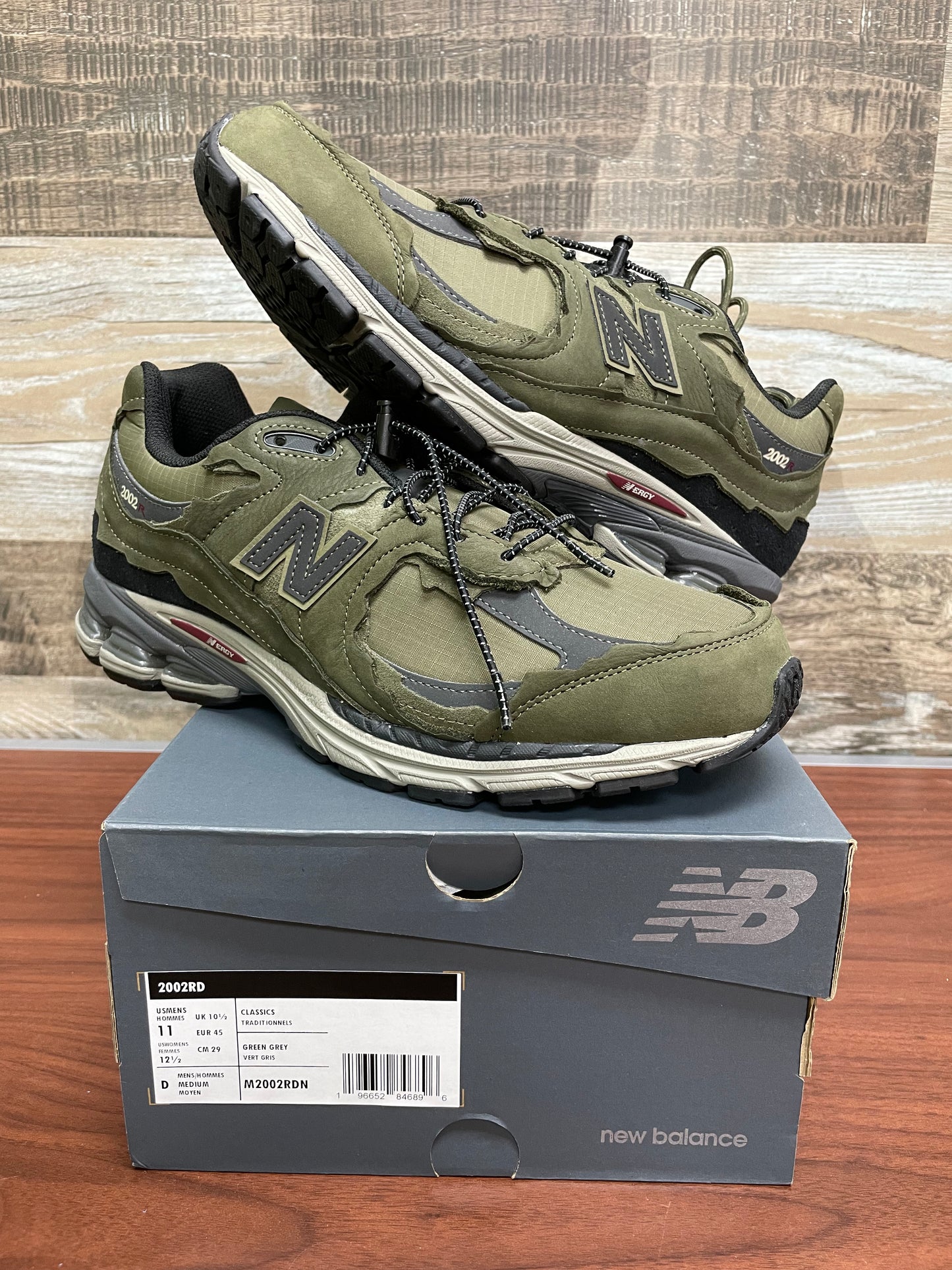New balance 2002r ripstop olive