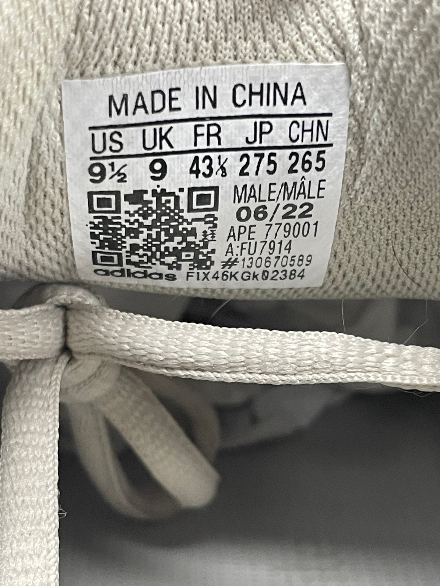 9.5-adidas Yeezy Boost 700 V2 Tephra