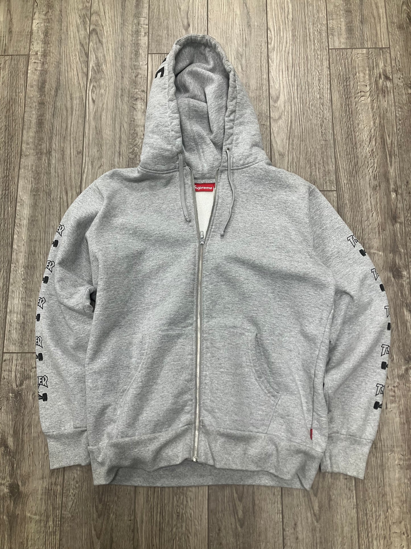 XL-Supreme Thrasher Hoodie