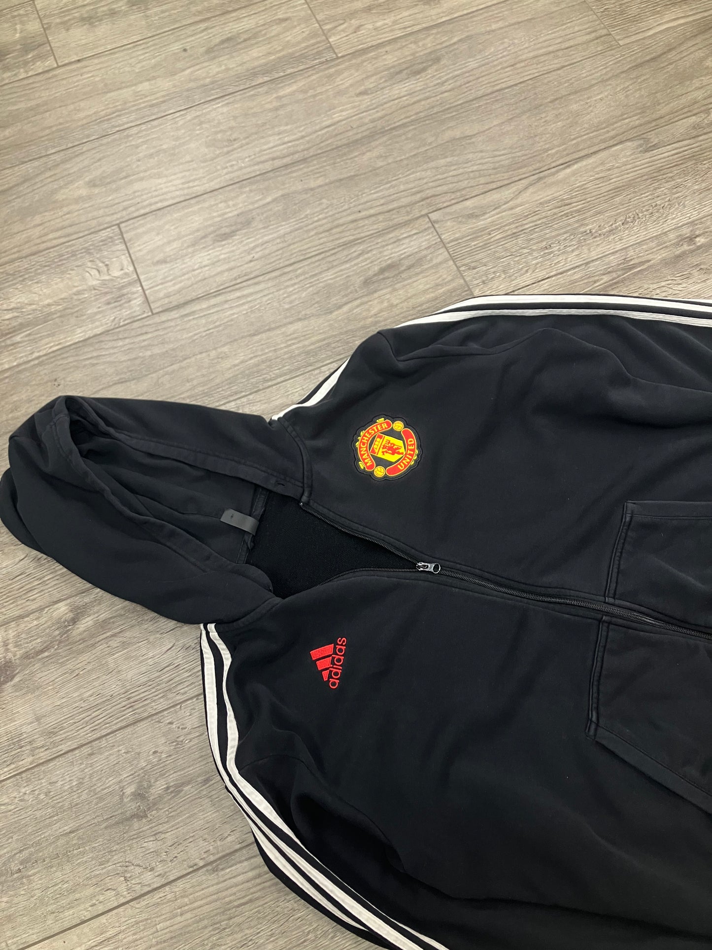 XL-Adidas Manchester United Hoodie