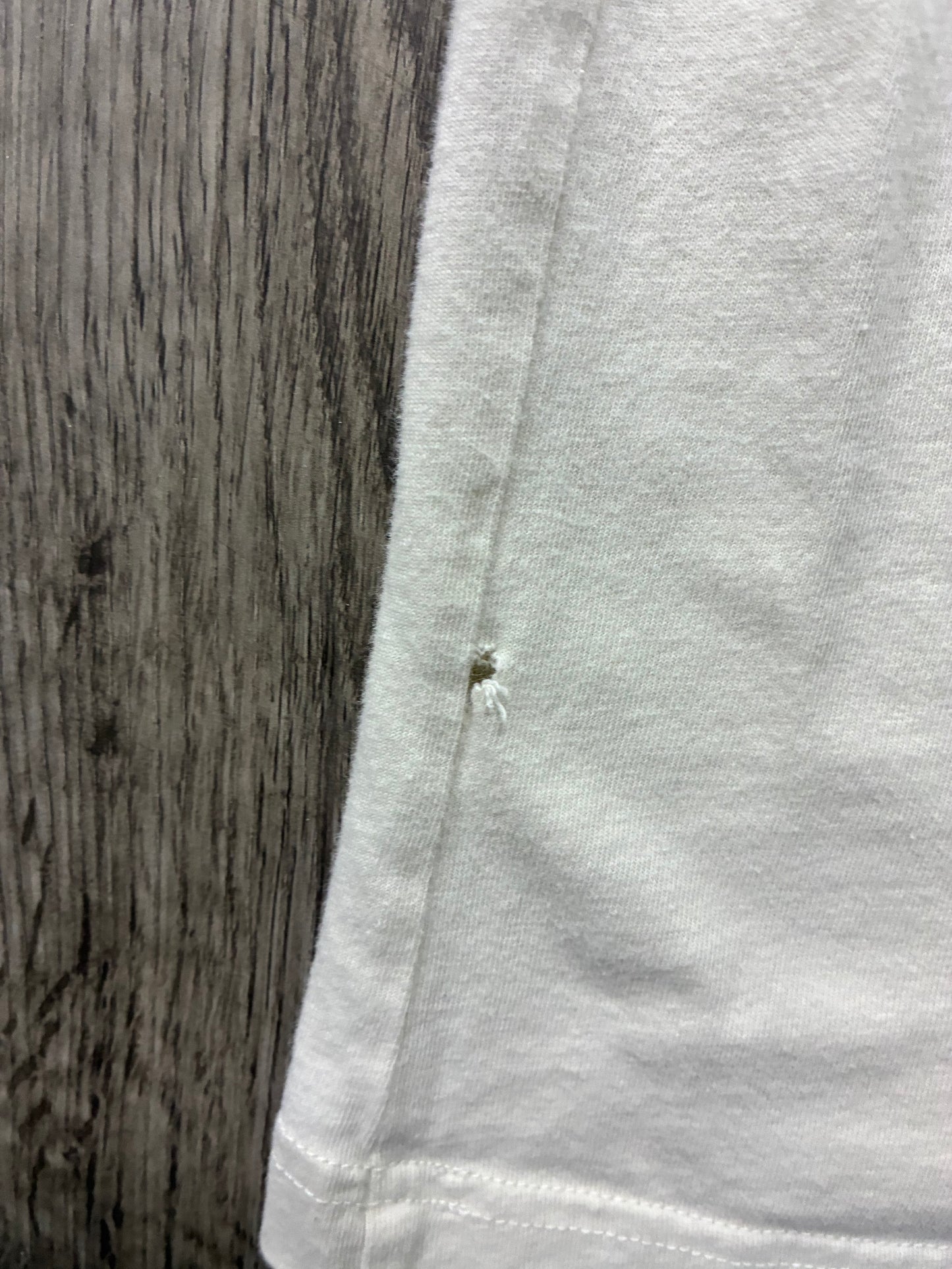 XS- Vetements Saturday Beige Tee