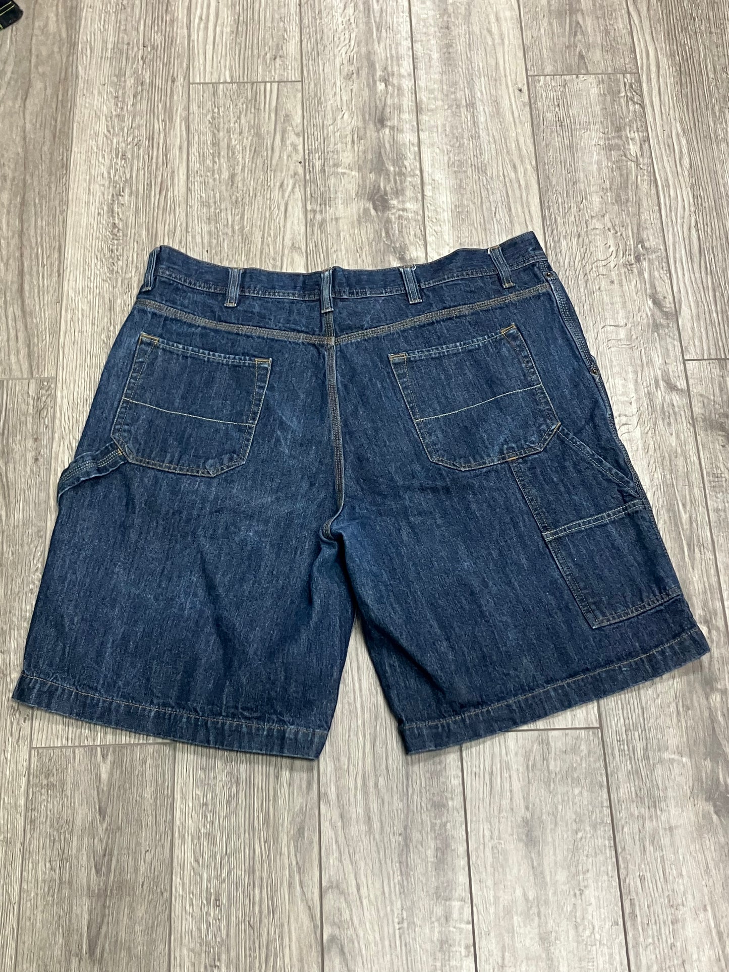 High Sierra Jort Size 40