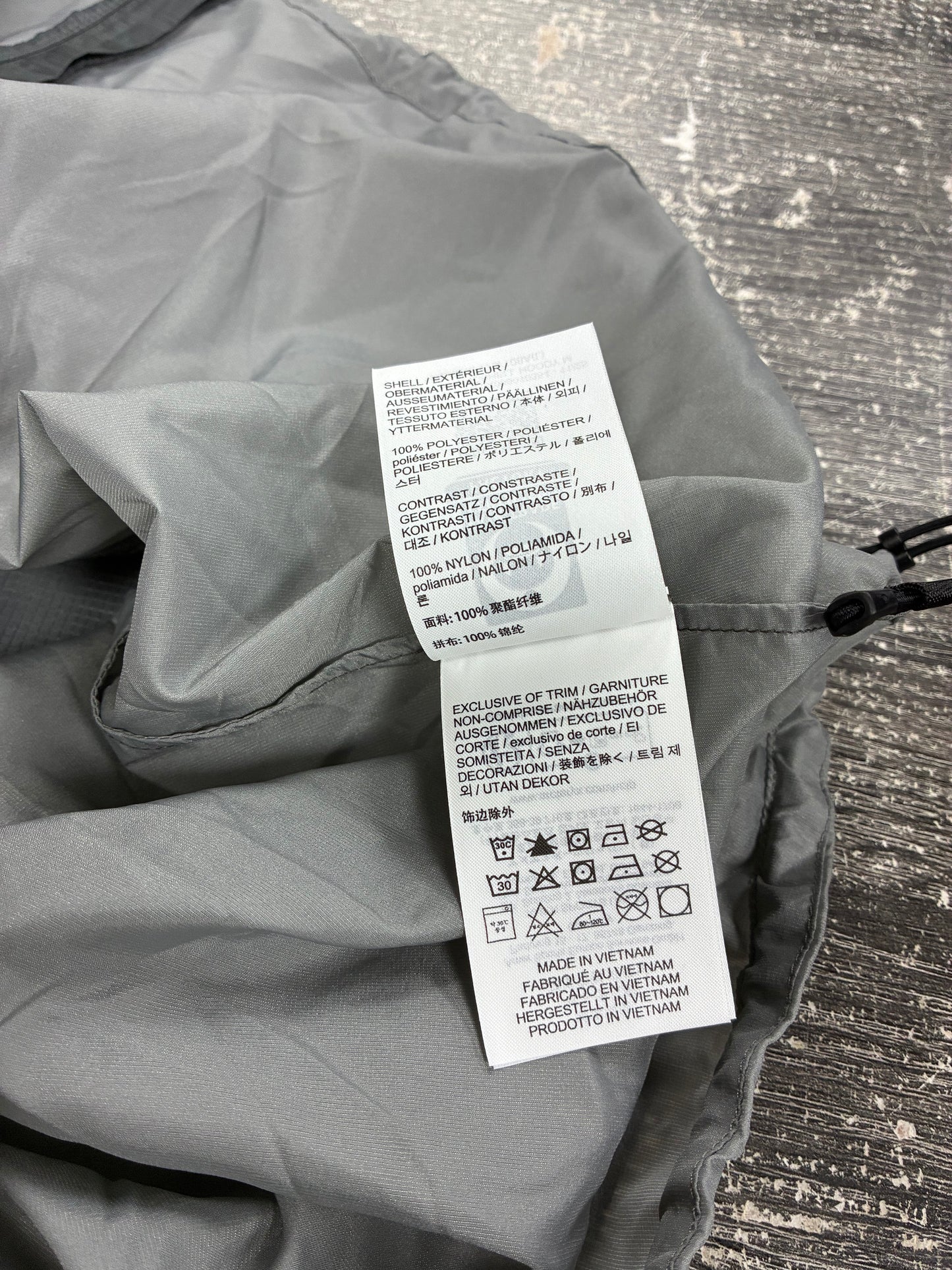 L- Arc’teryx Norvan Windshell Zip Up Jacket