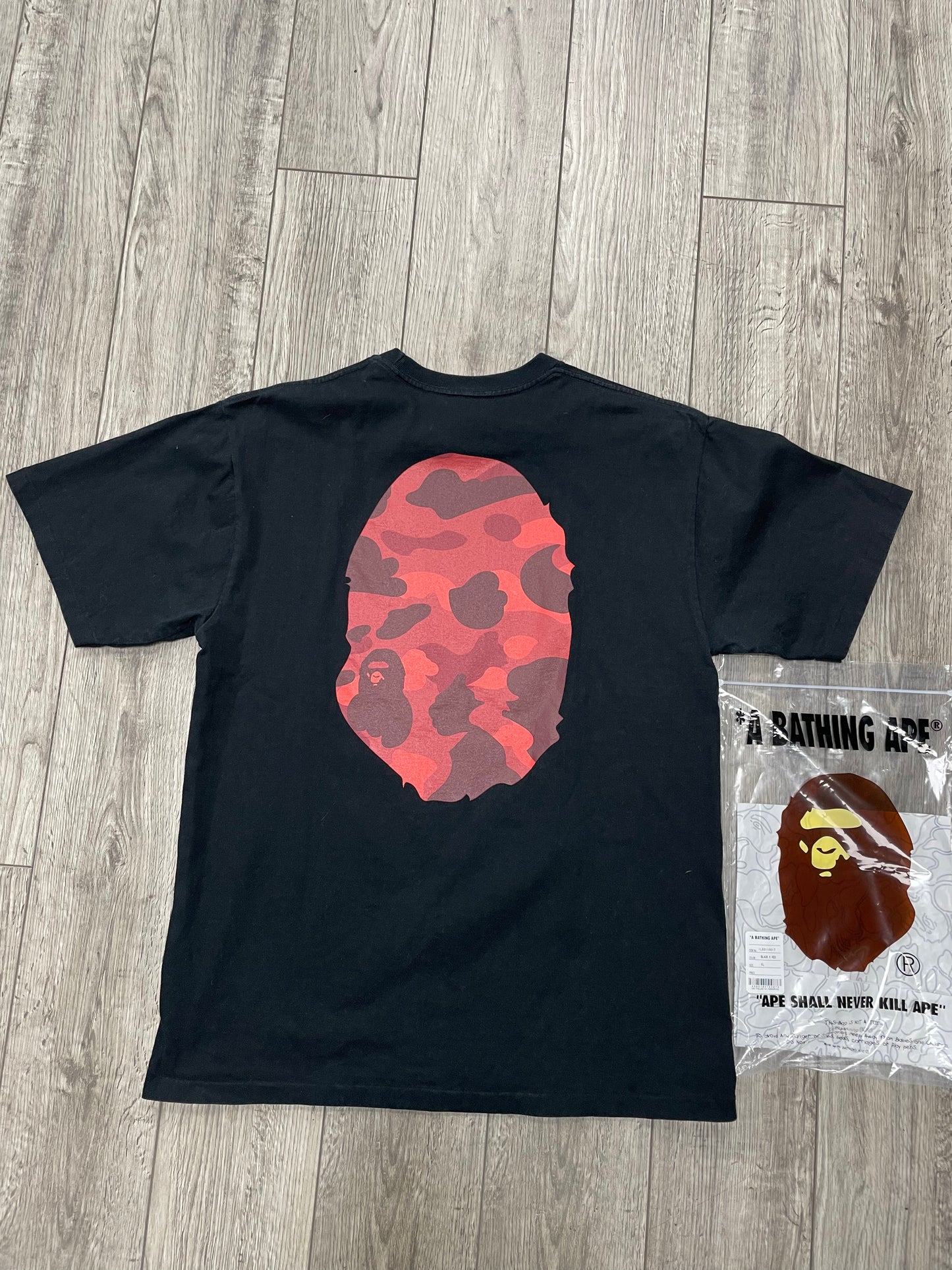 XL-Bape Red Camo Ape Head black Tee