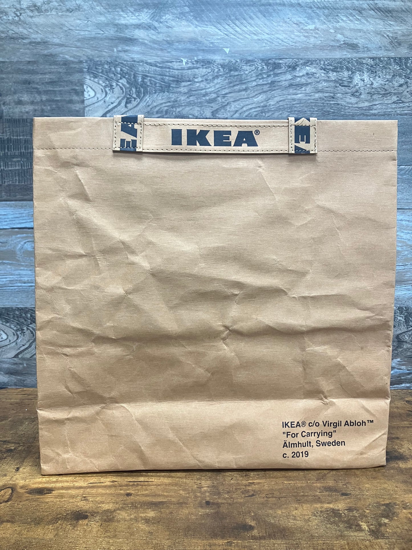 Off-White IKEA Sculpture bag 9g