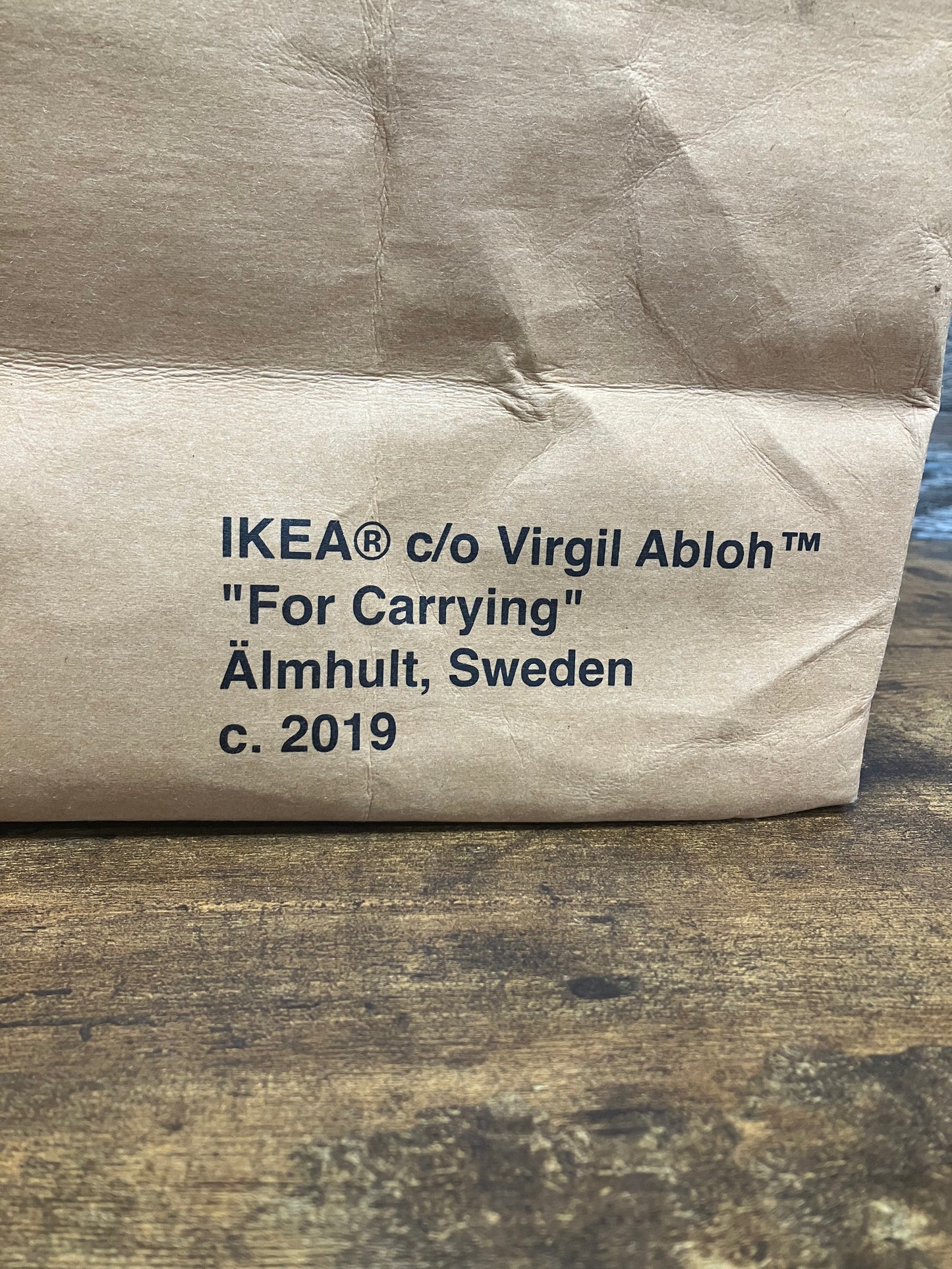 Off-White IKEA Sculpture bag 9g
