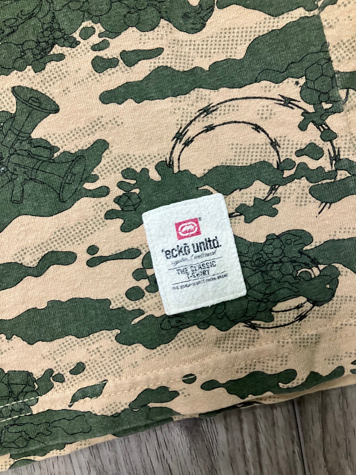 Ecko UNLTD AOP Tee Size L