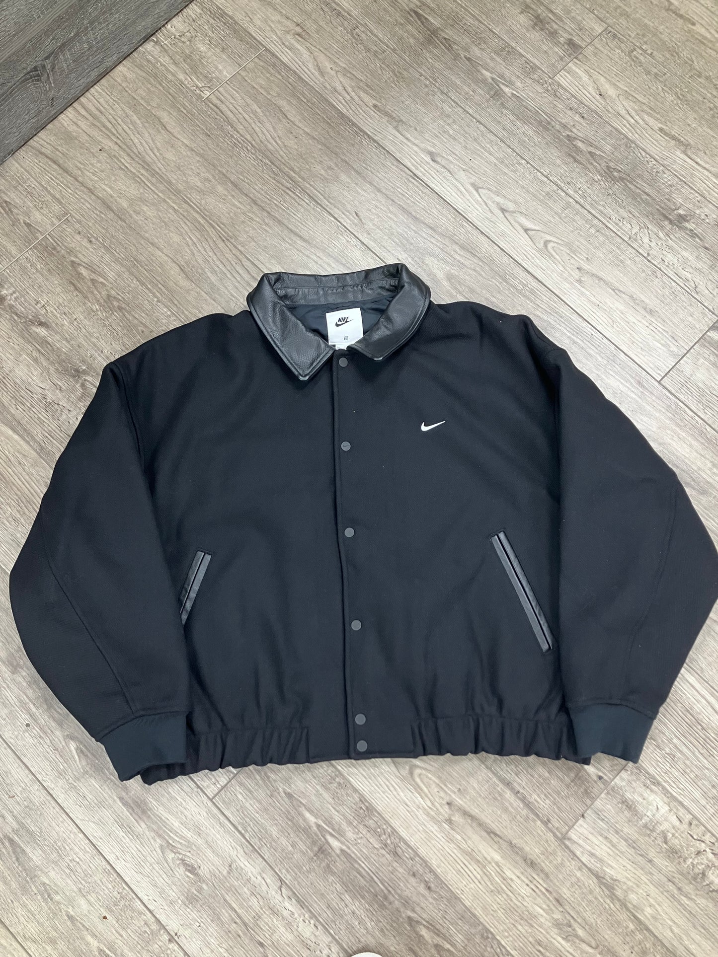 XXL-Nike Single Swoosh varsity Jacket
