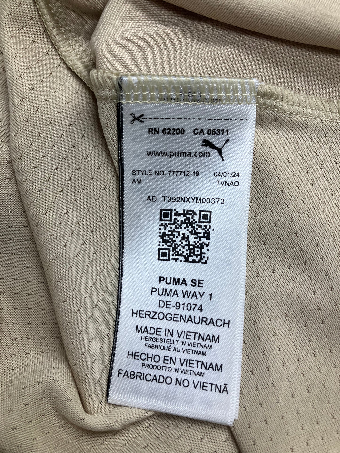 L-PUMA AC Milan jersey