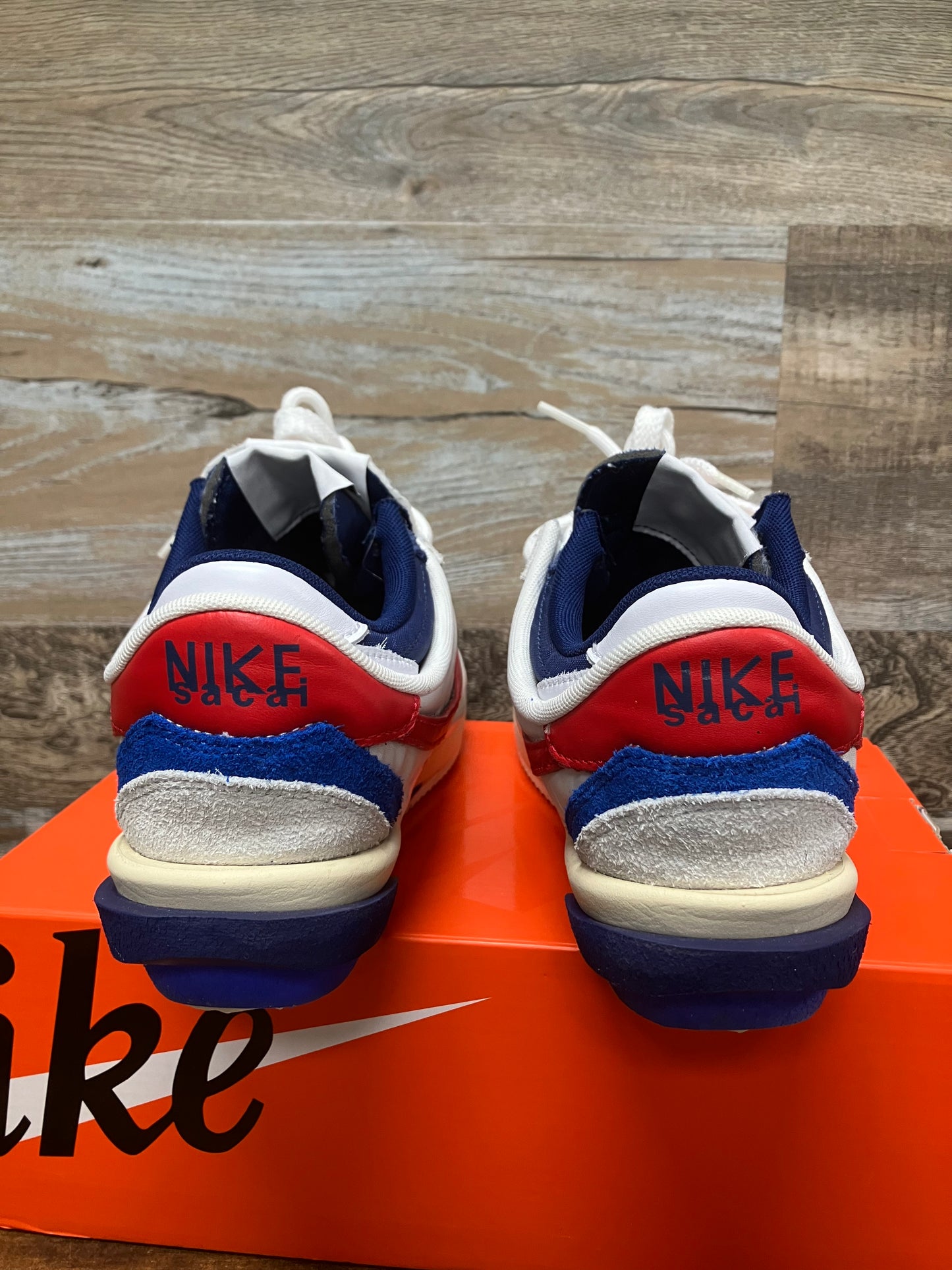 8-Nike sacaii Cortez