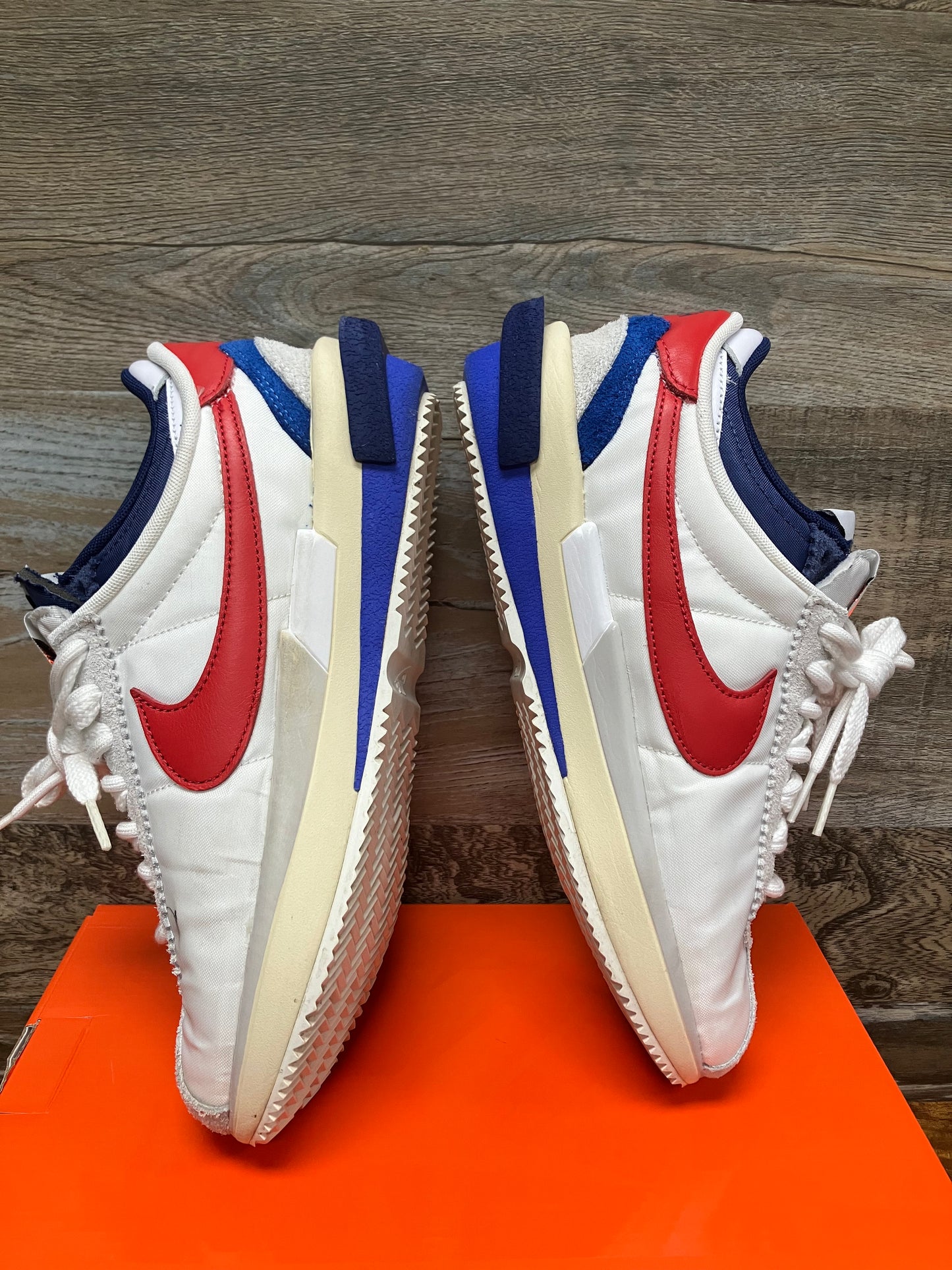 8-Nike sacaii Cortez