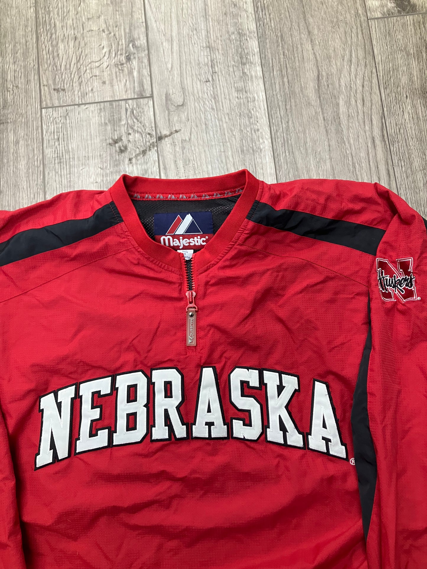 Majestic Nebraska Pullover Jacket Size XL
