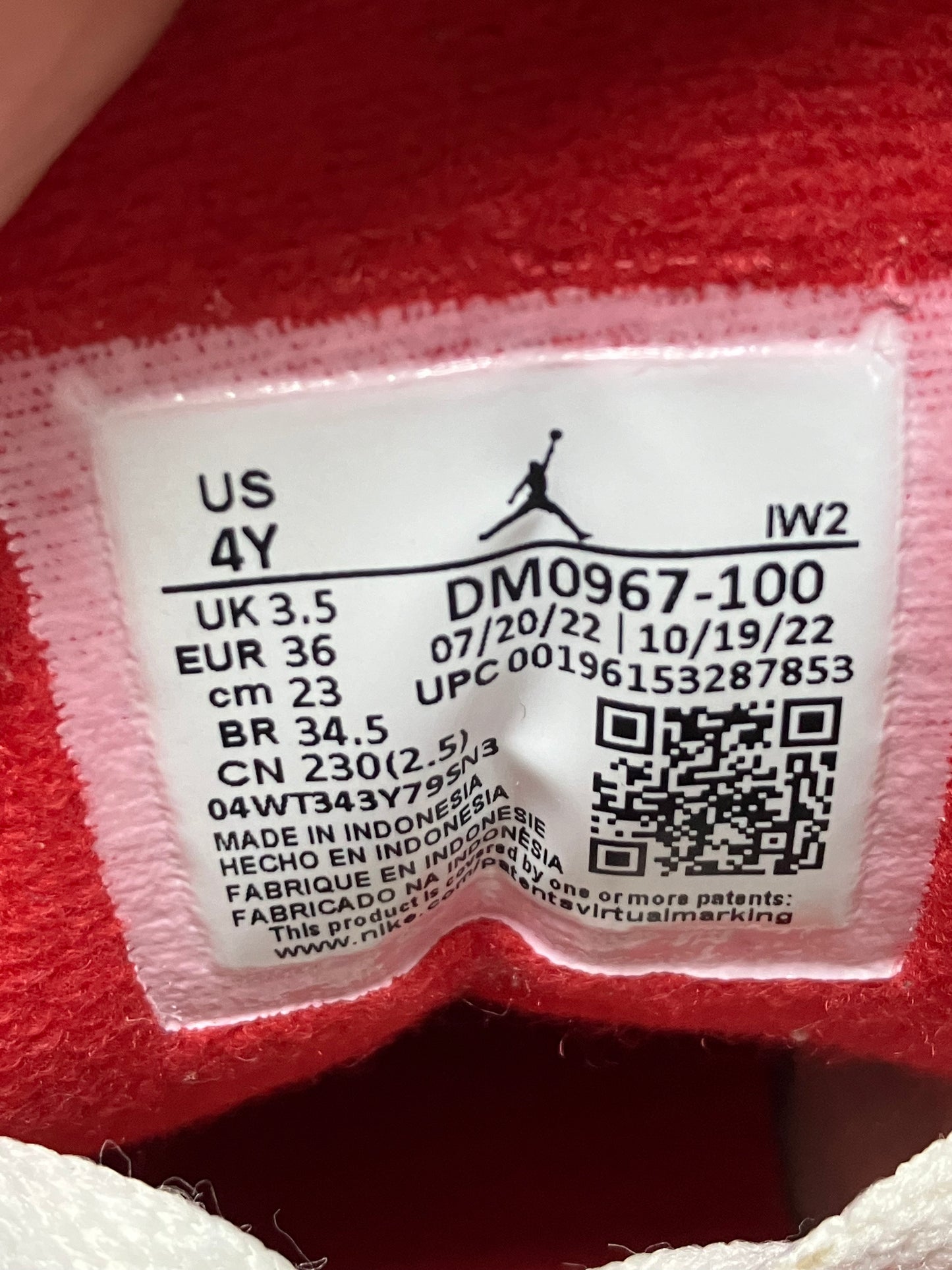 Jordan 3 Retro White Cement Reimagined GS Size 4y