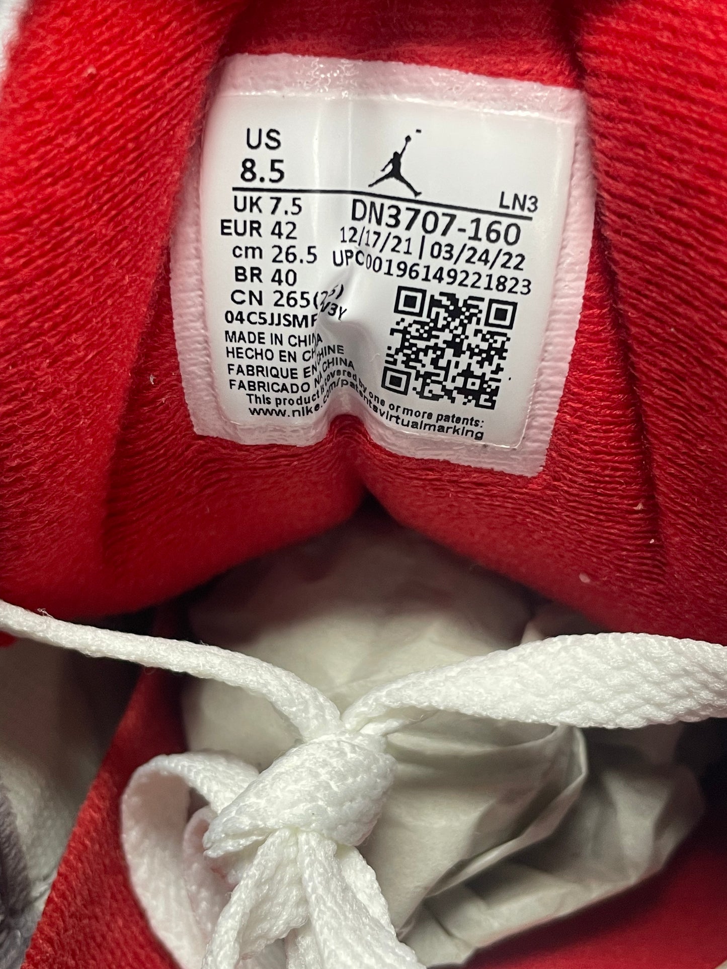 8.5 - Air Jordan 3 Fire Red