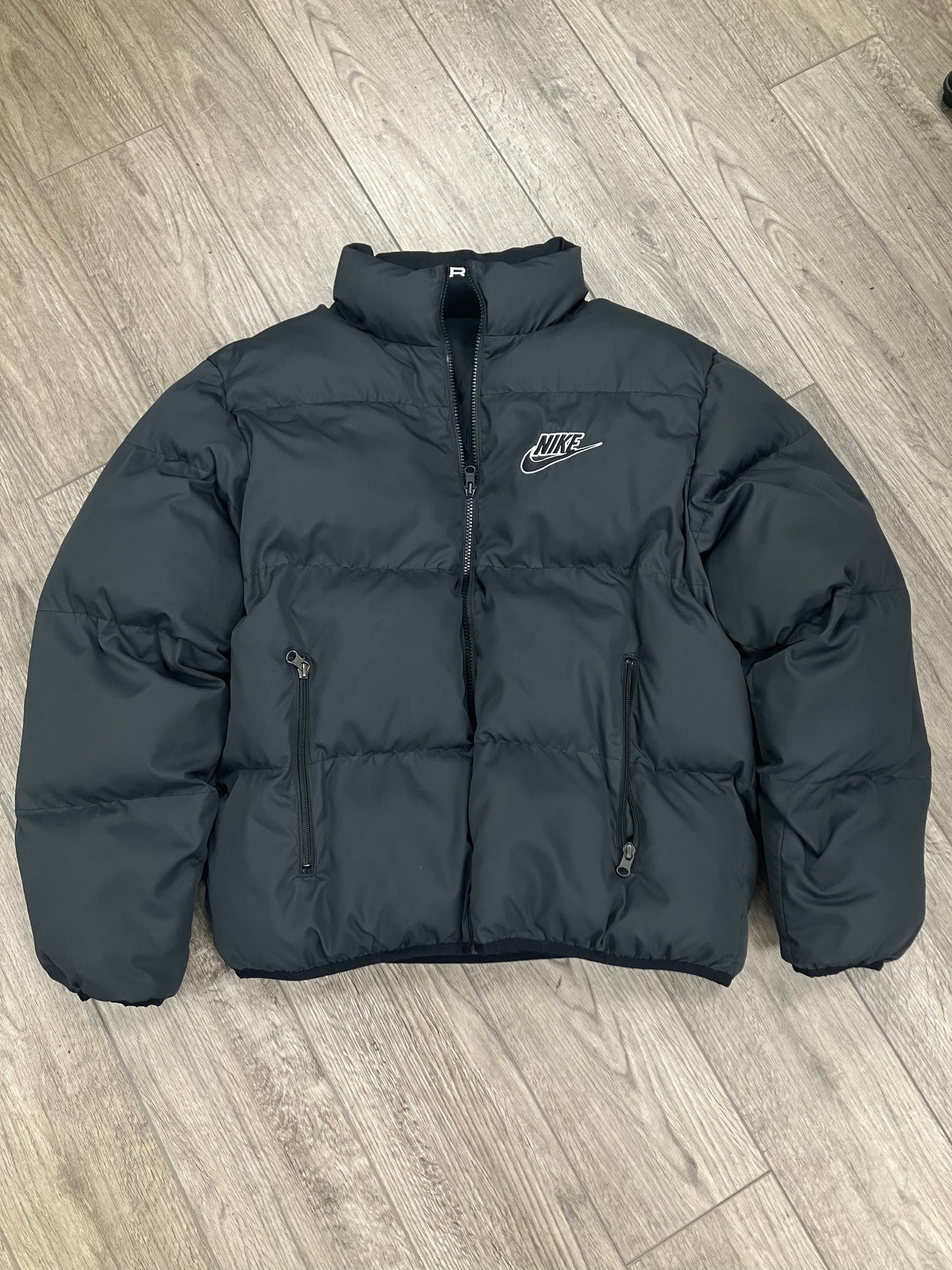 M-Nike Supreme reversible Puffer Jacket