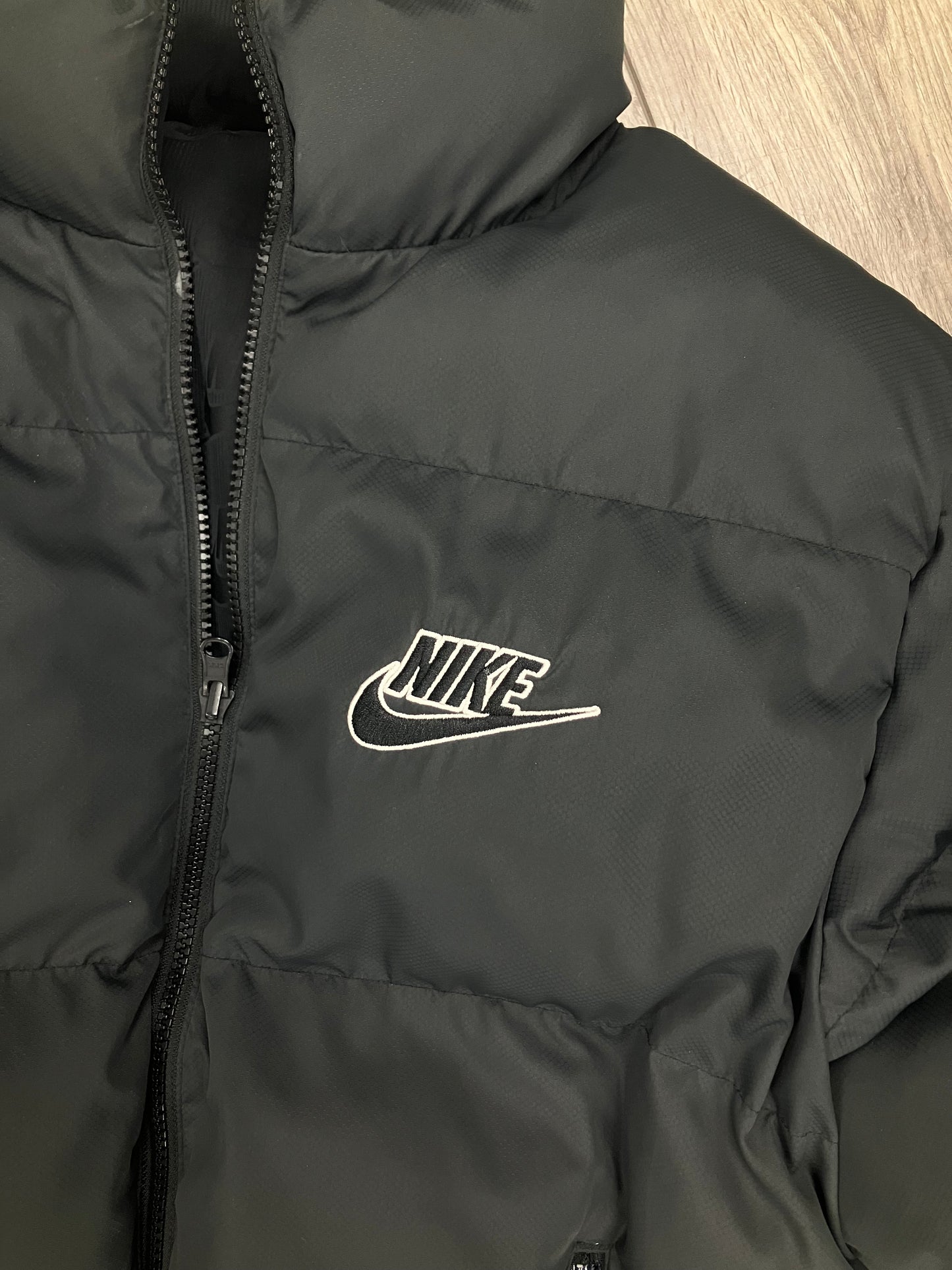 M-Nike Supreme reversible Puffer Jacket