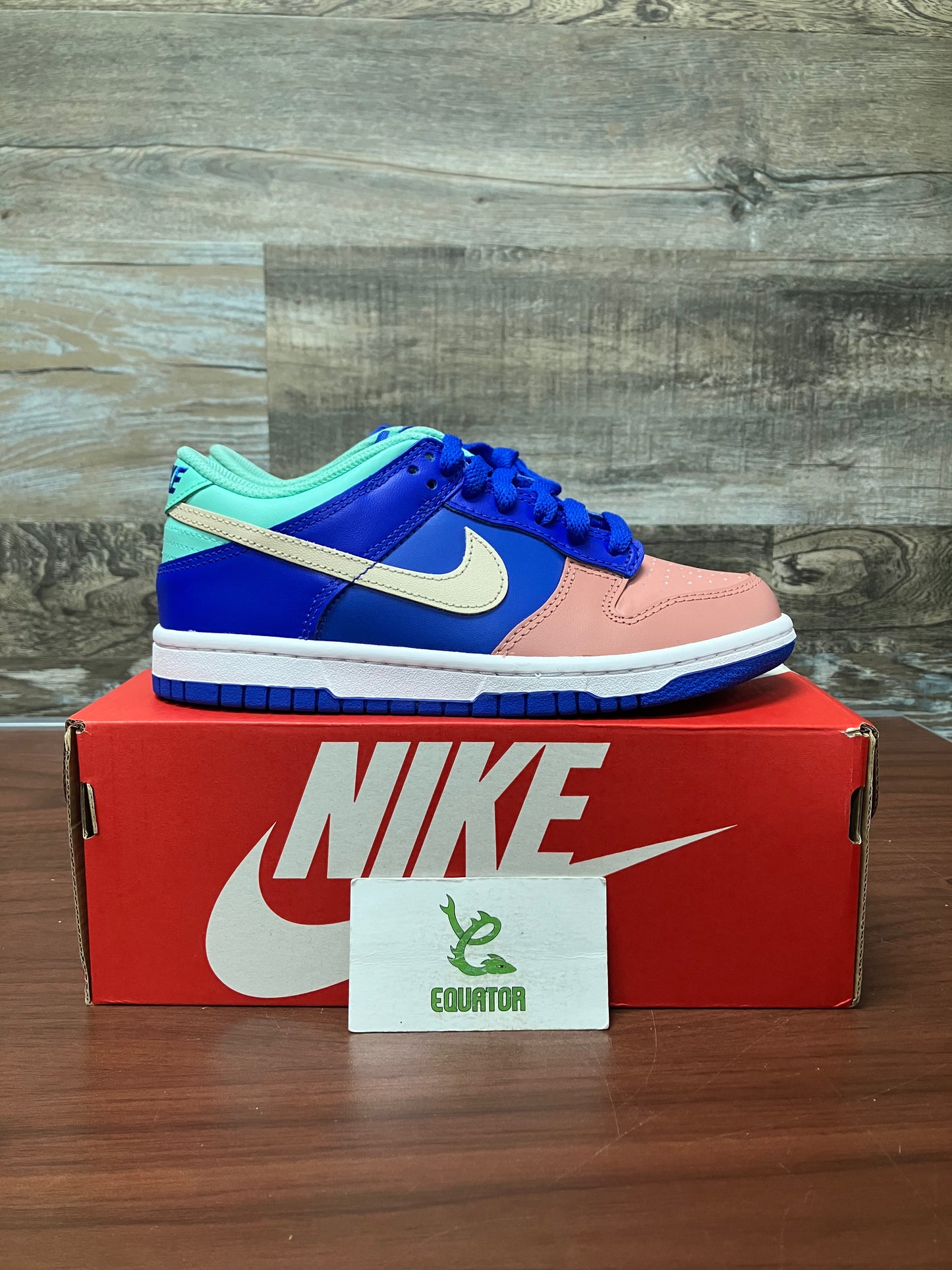 Nike Dunk Low Salmon Toe GS Size 4y
