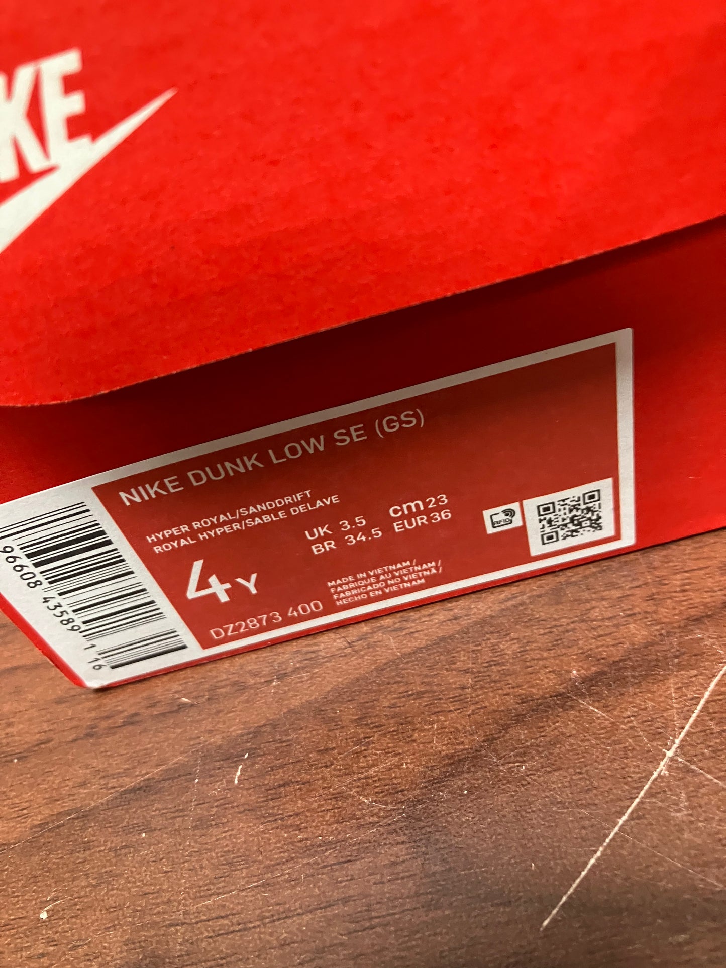 Nike Dunk Low Salmon Toe GS Size 4y