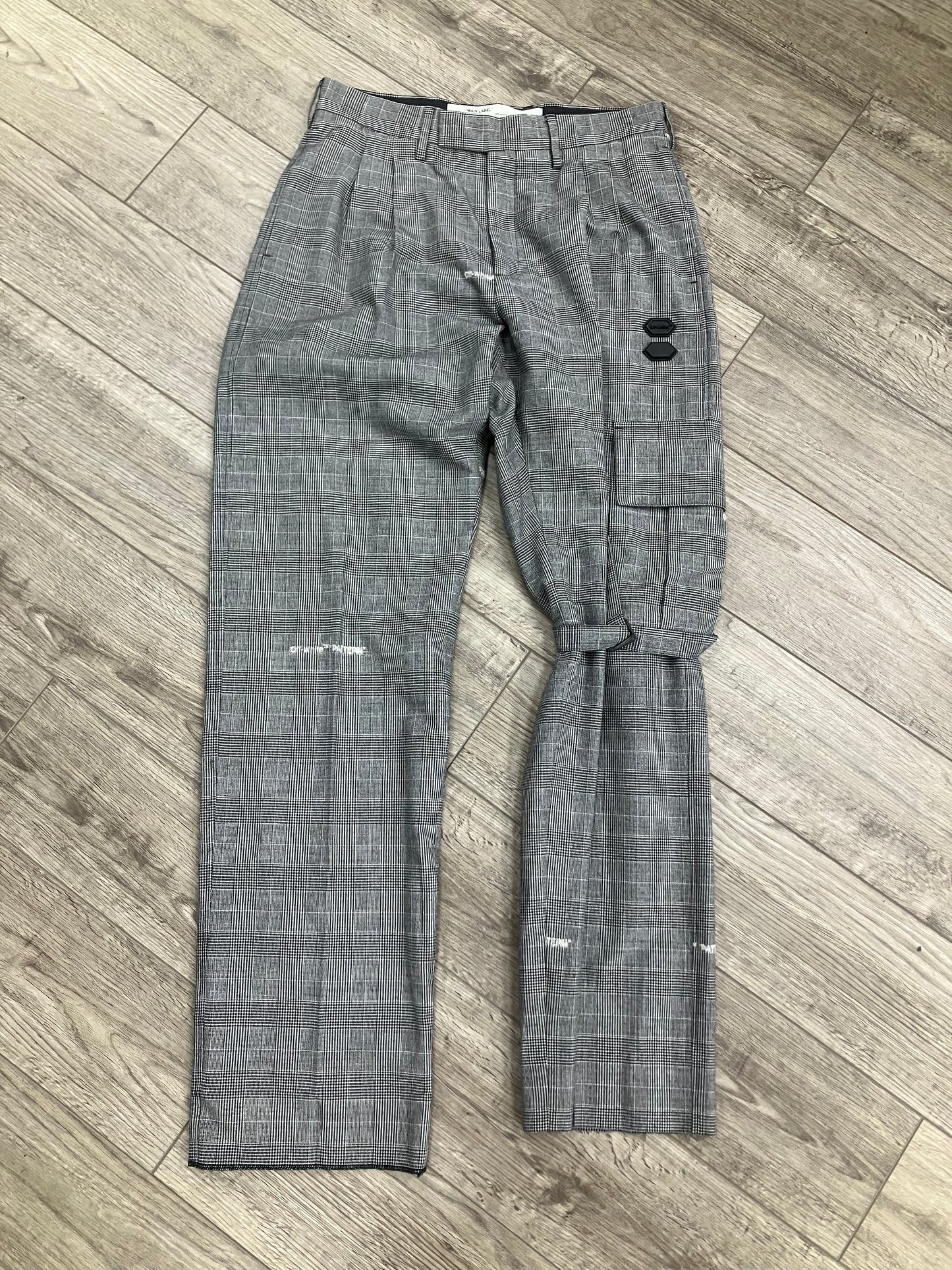 30-Off-White Tailored Strap Cargos
