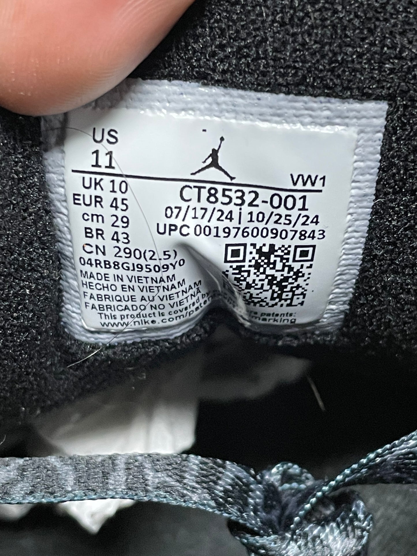 11-Jordan 3 Retro Black Cat