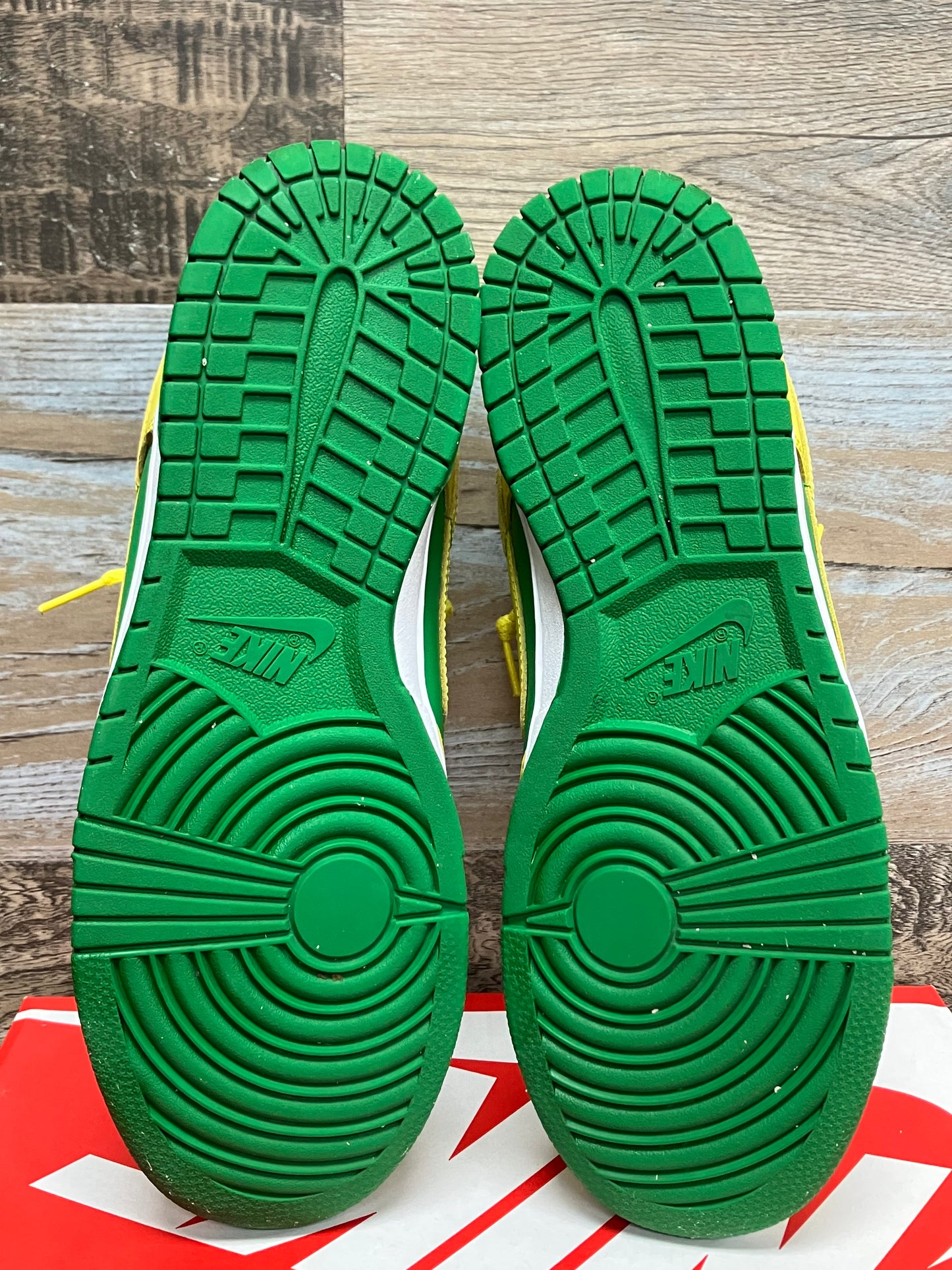 9.5-Nike Dunk Low Reverse Brazil
