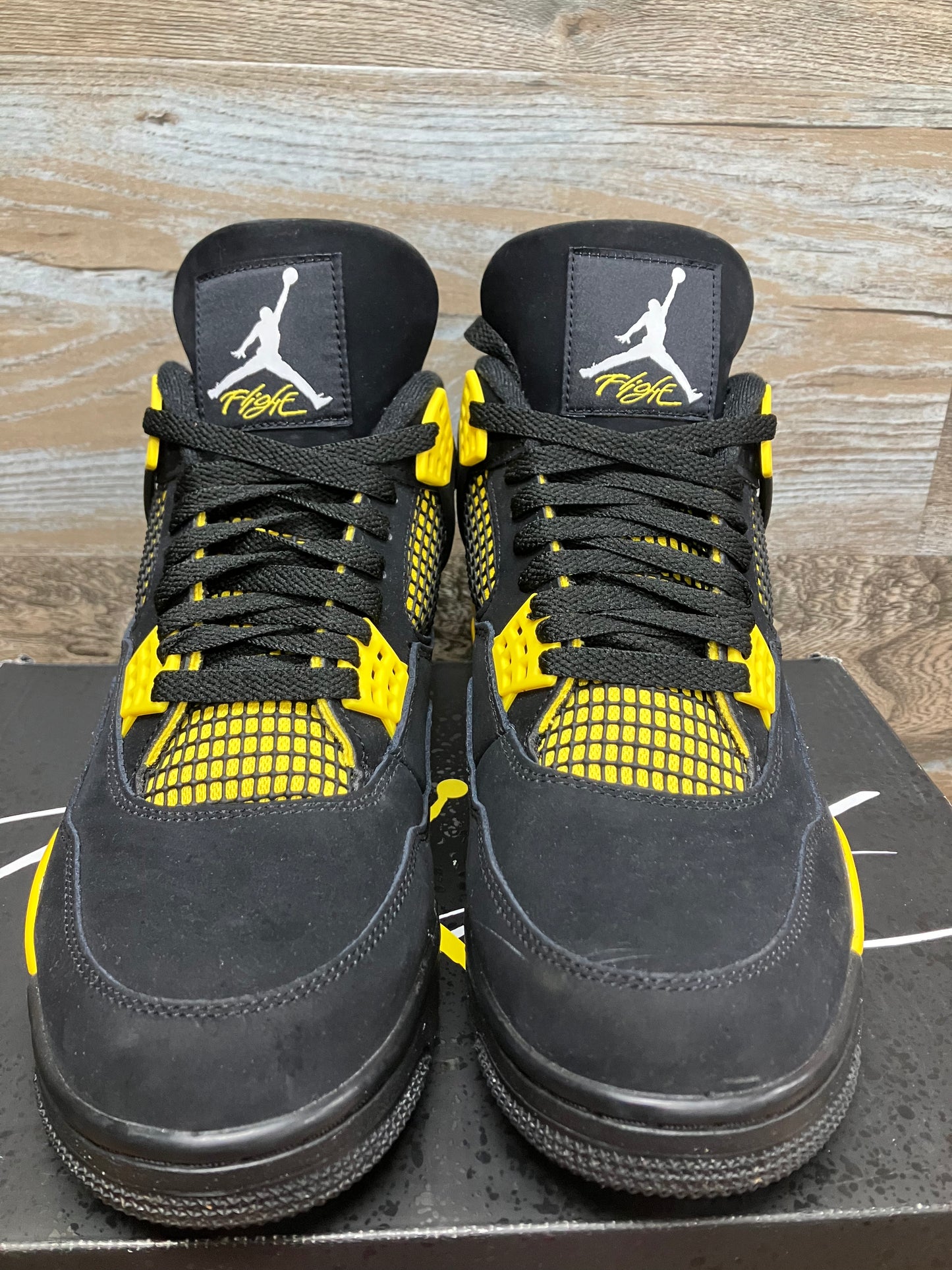11-Air Jordan 4 Thunder
