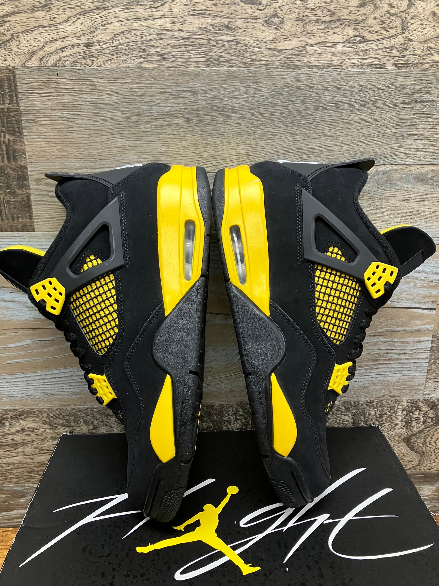 11-Air Jordan 4 Thunder