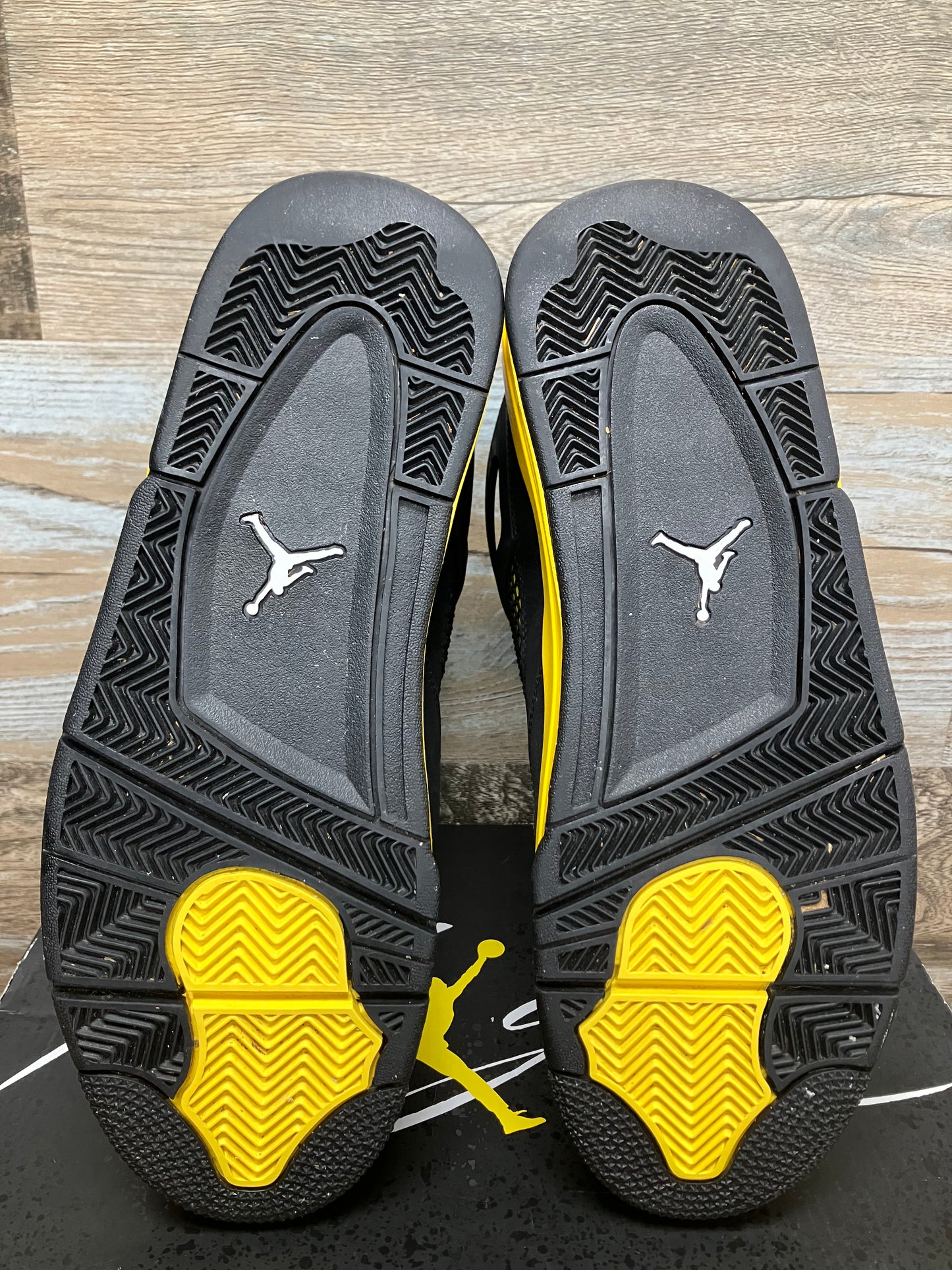 11-Air Jordan 4 Thunder