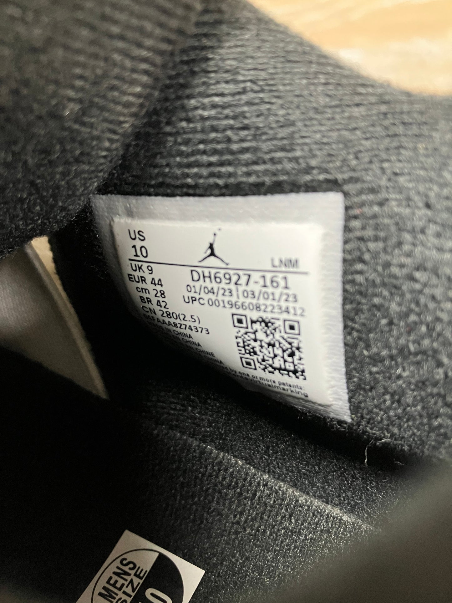 10-Air Jordan 4 Red cement