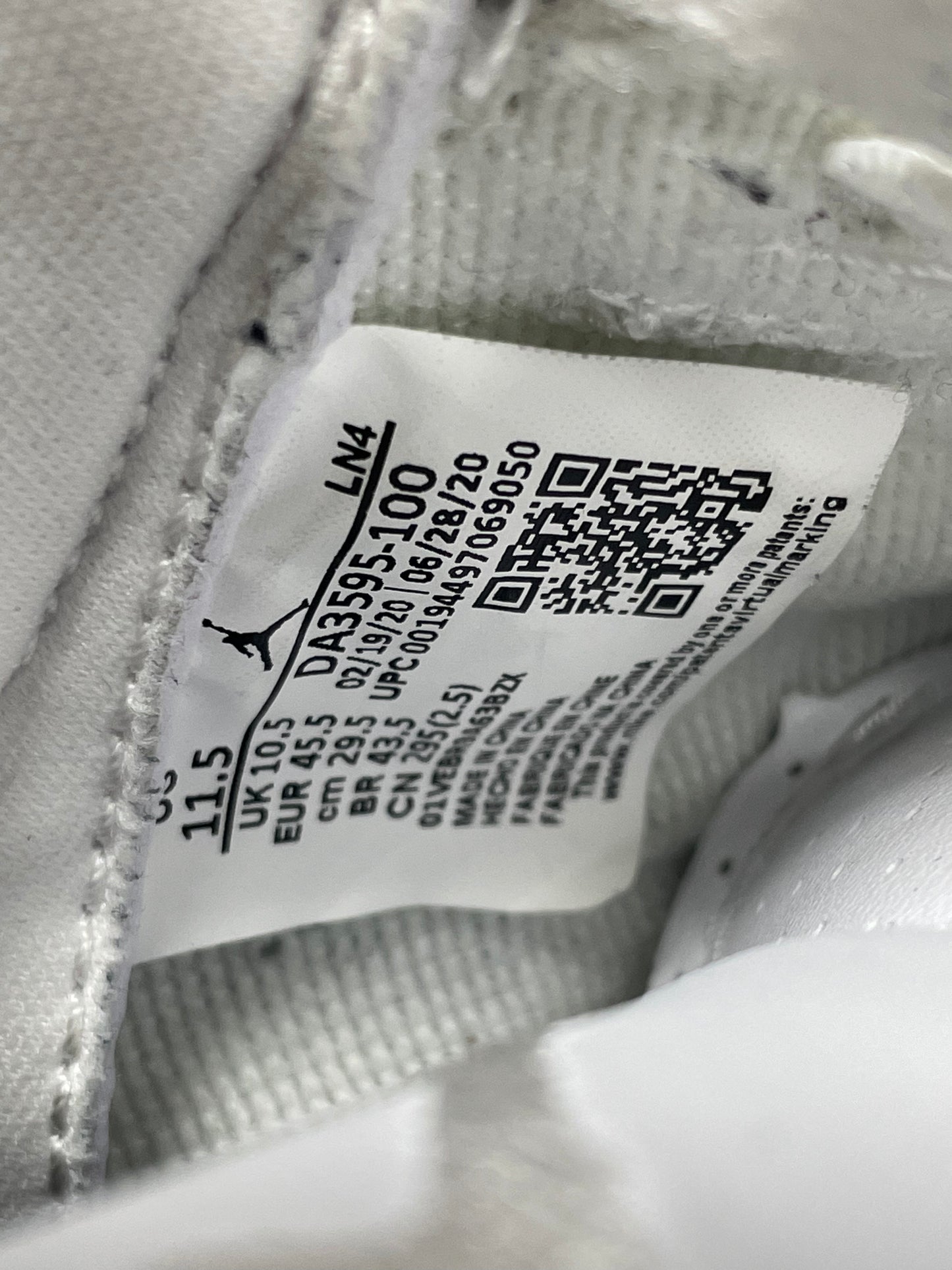 11.5-Air Jordan 3 Fragment Design