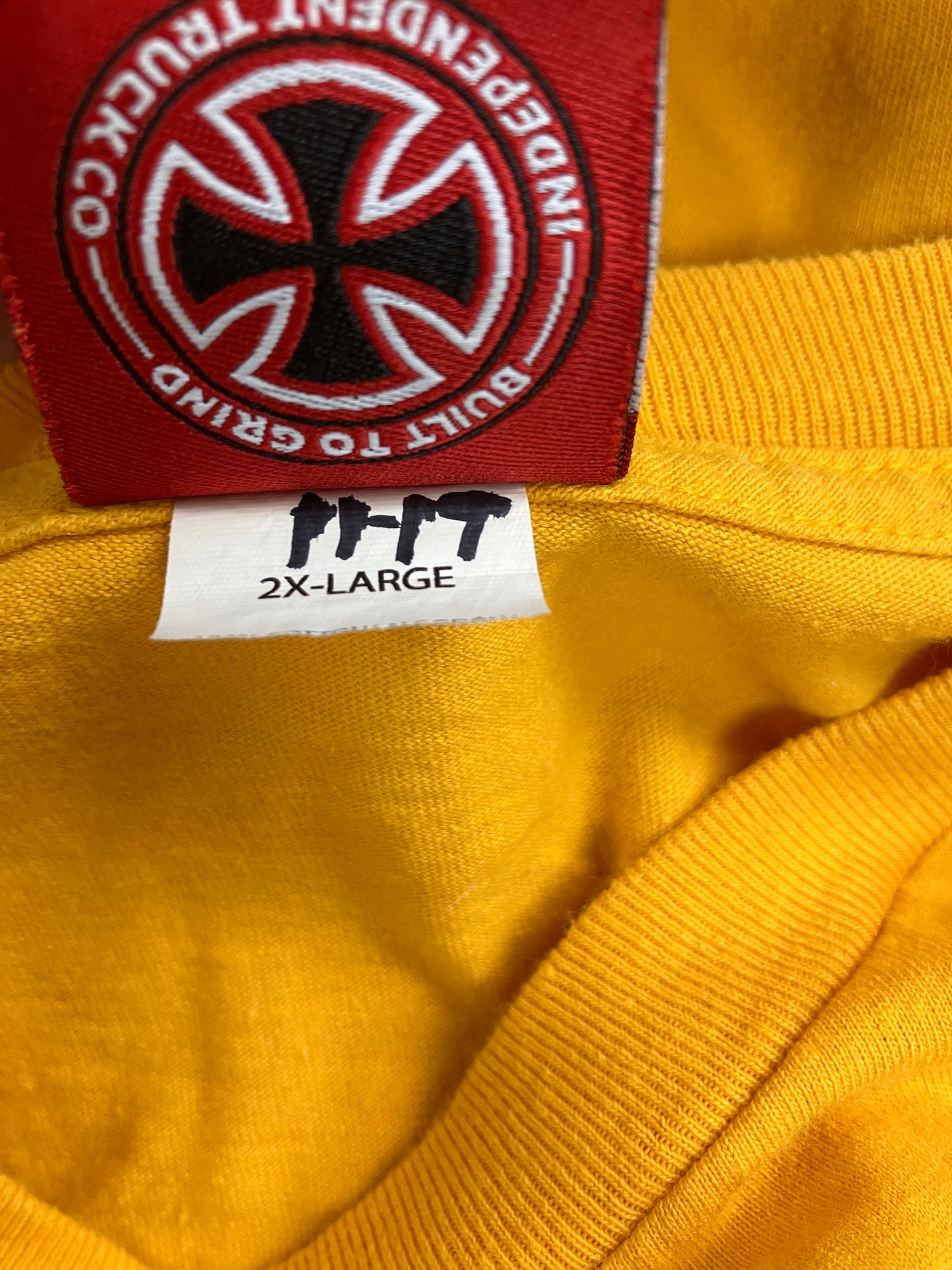 XXL-Independent Longsleeve tee