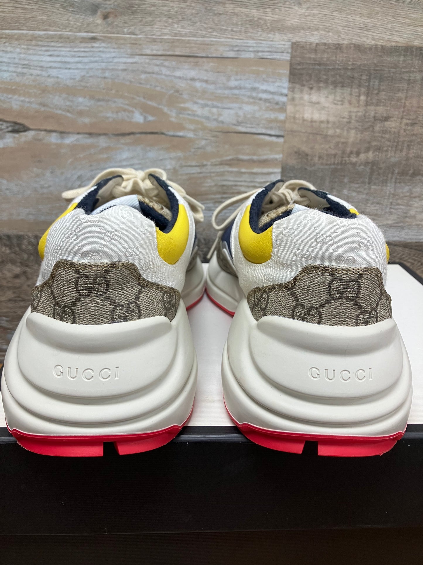 9-Gucci GG Rython beige white yellow