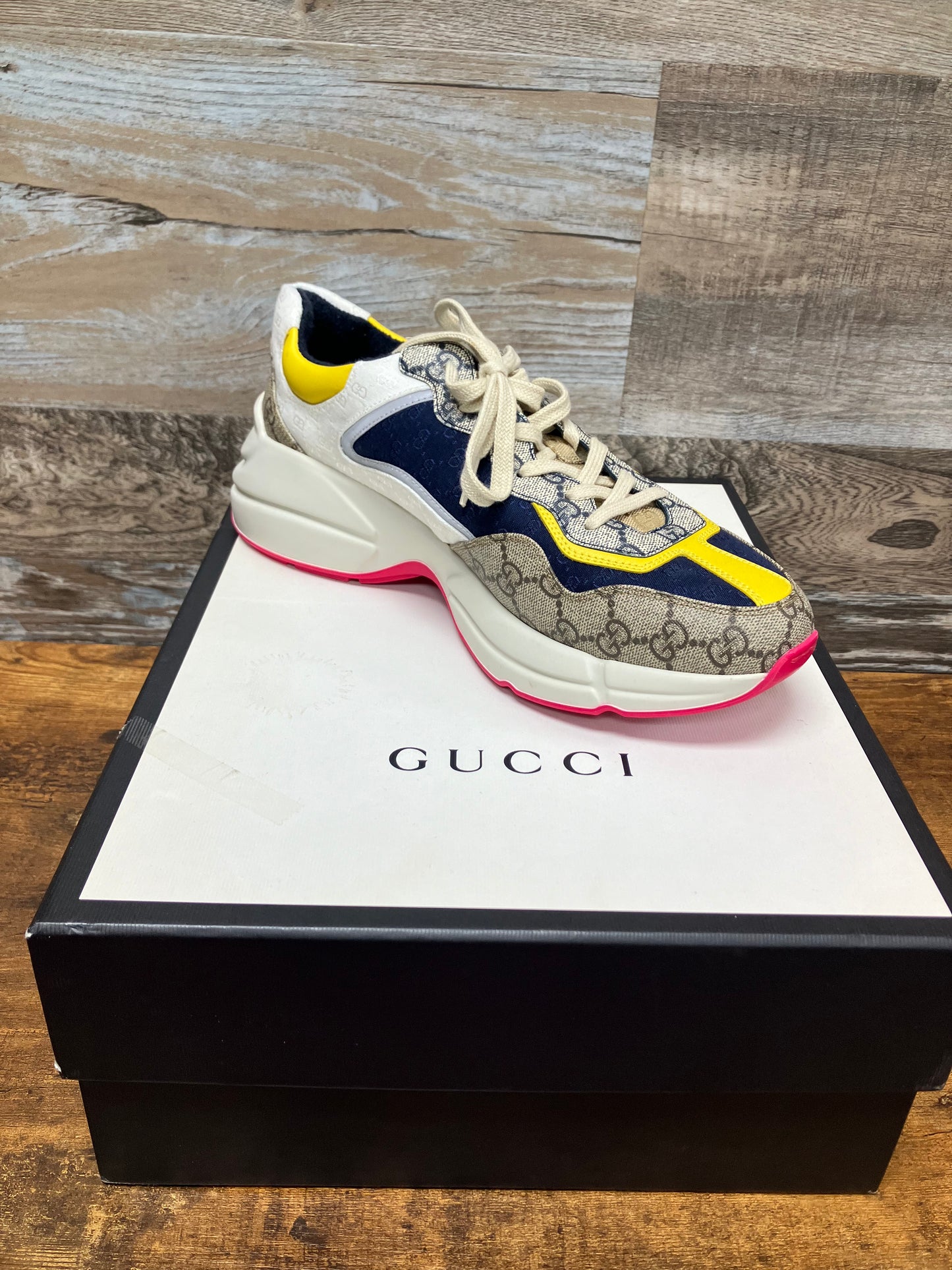 9-Gucci GG Rython beige white yellow