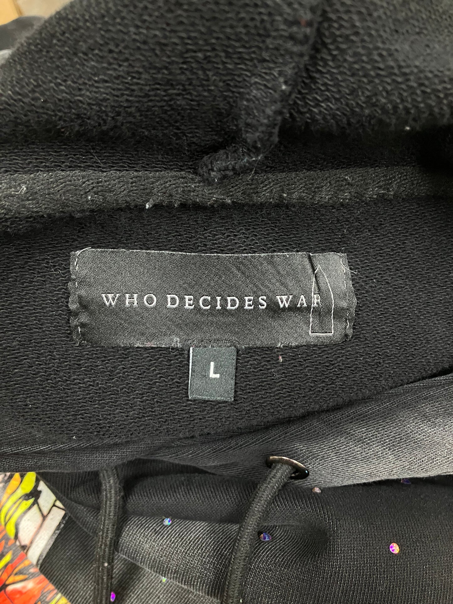L-Who Decides War flame Glass Hoodie
