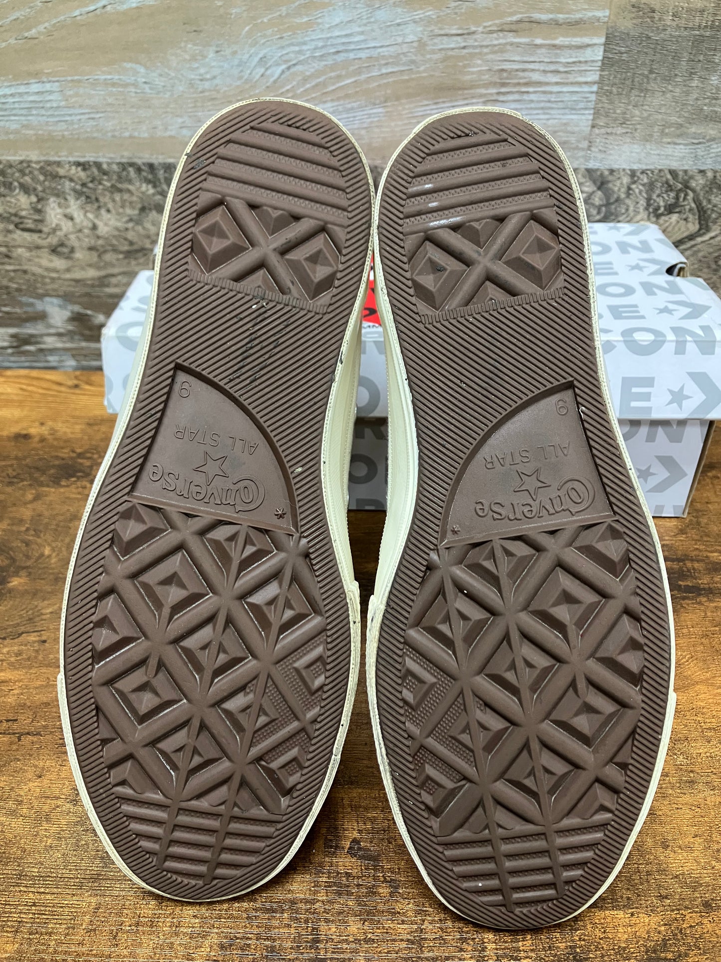 9-Converse CDG play high