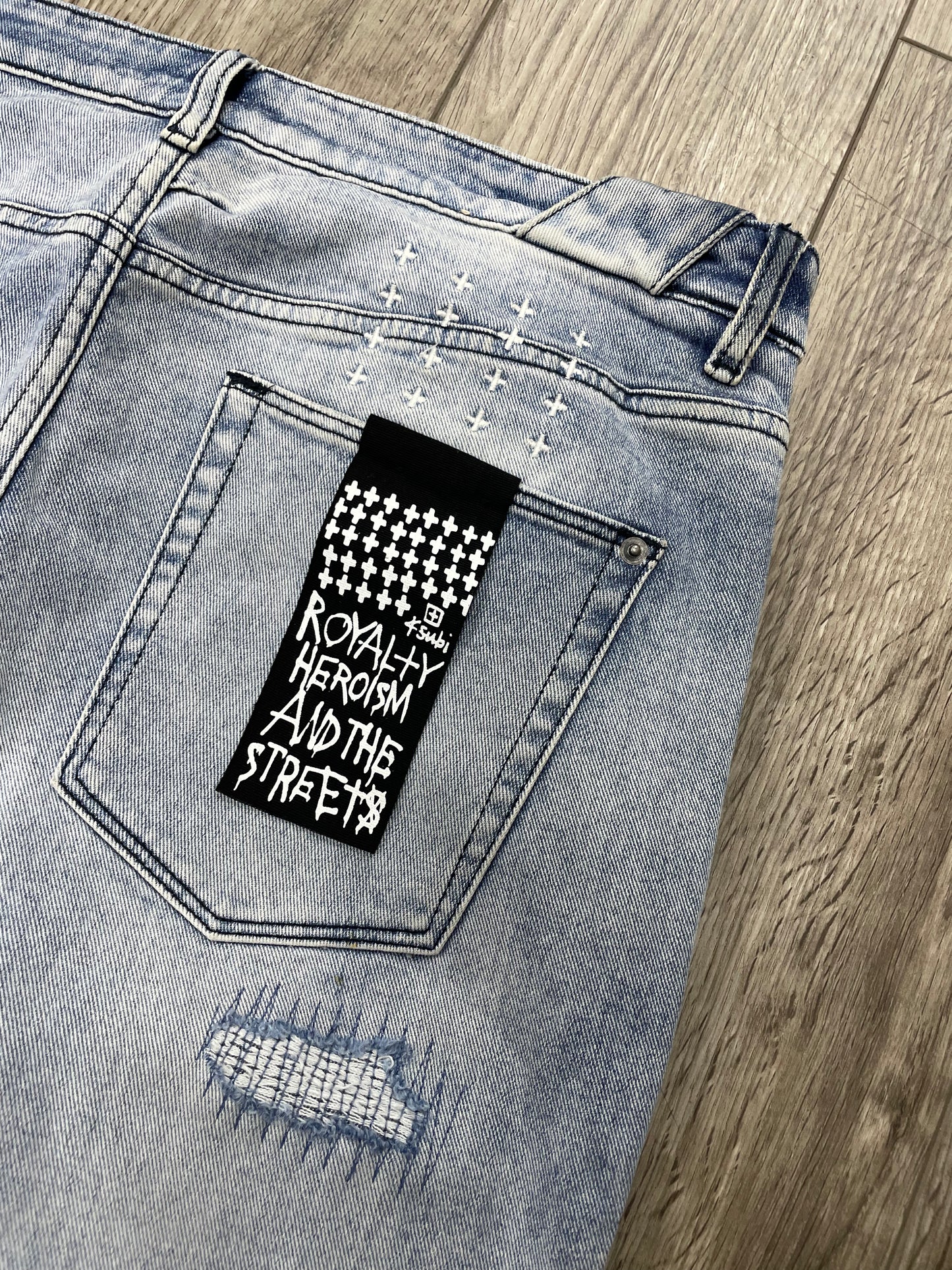 36-Ksubi Light Wash Tapered Jeans