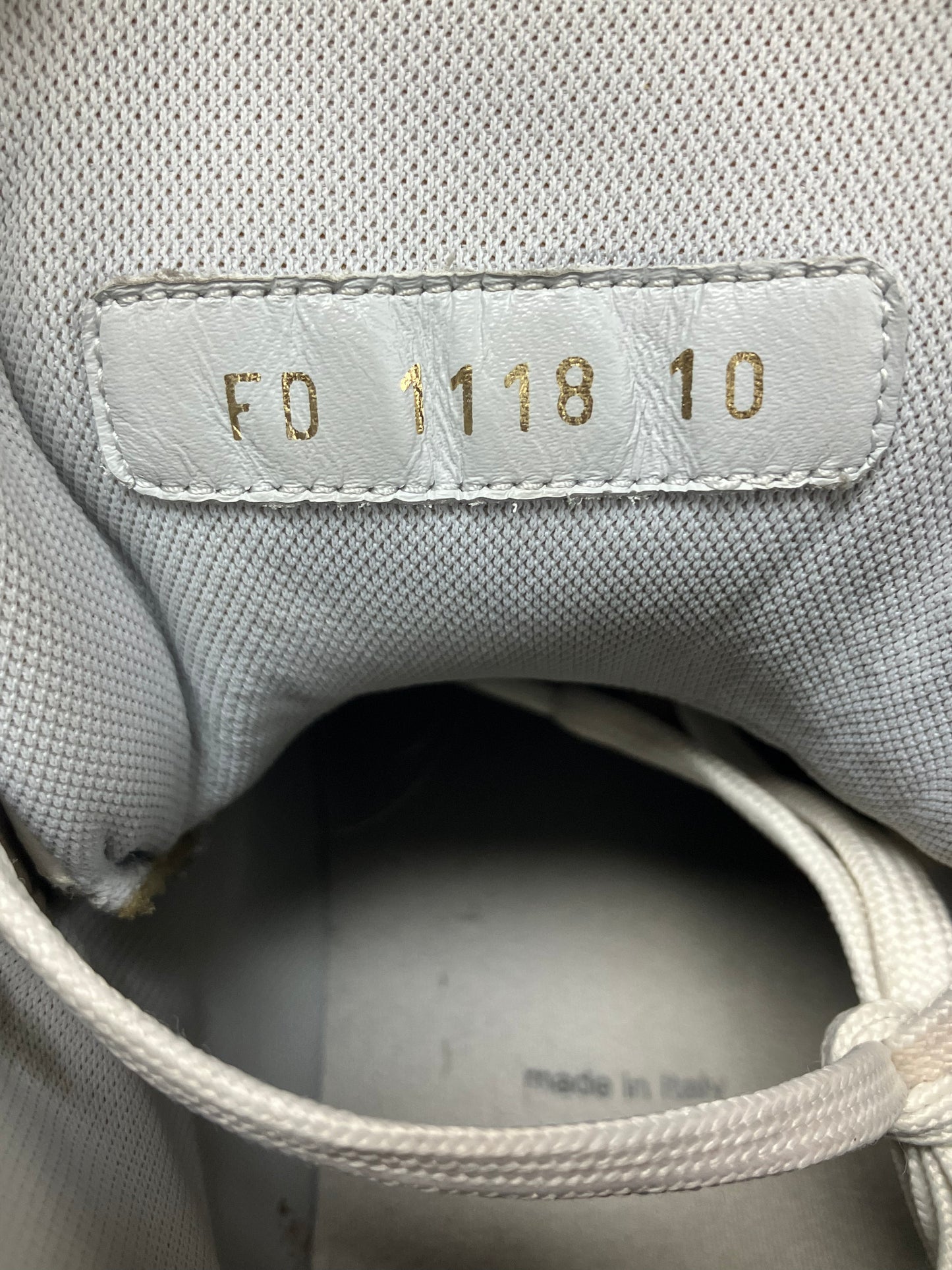 10-Louis Vuitton LV Trainer Sneaker Mid Top