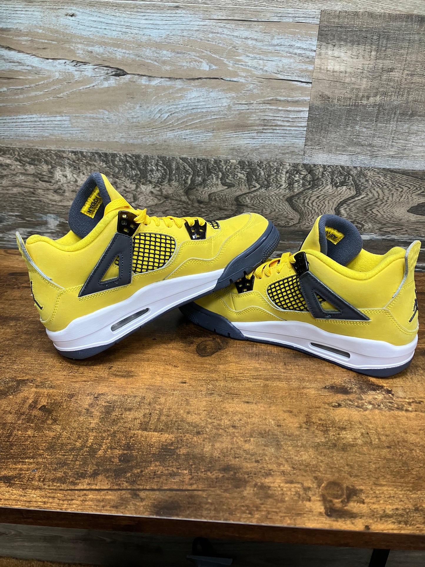 6.5Y-Air Jordan 4 Lightning