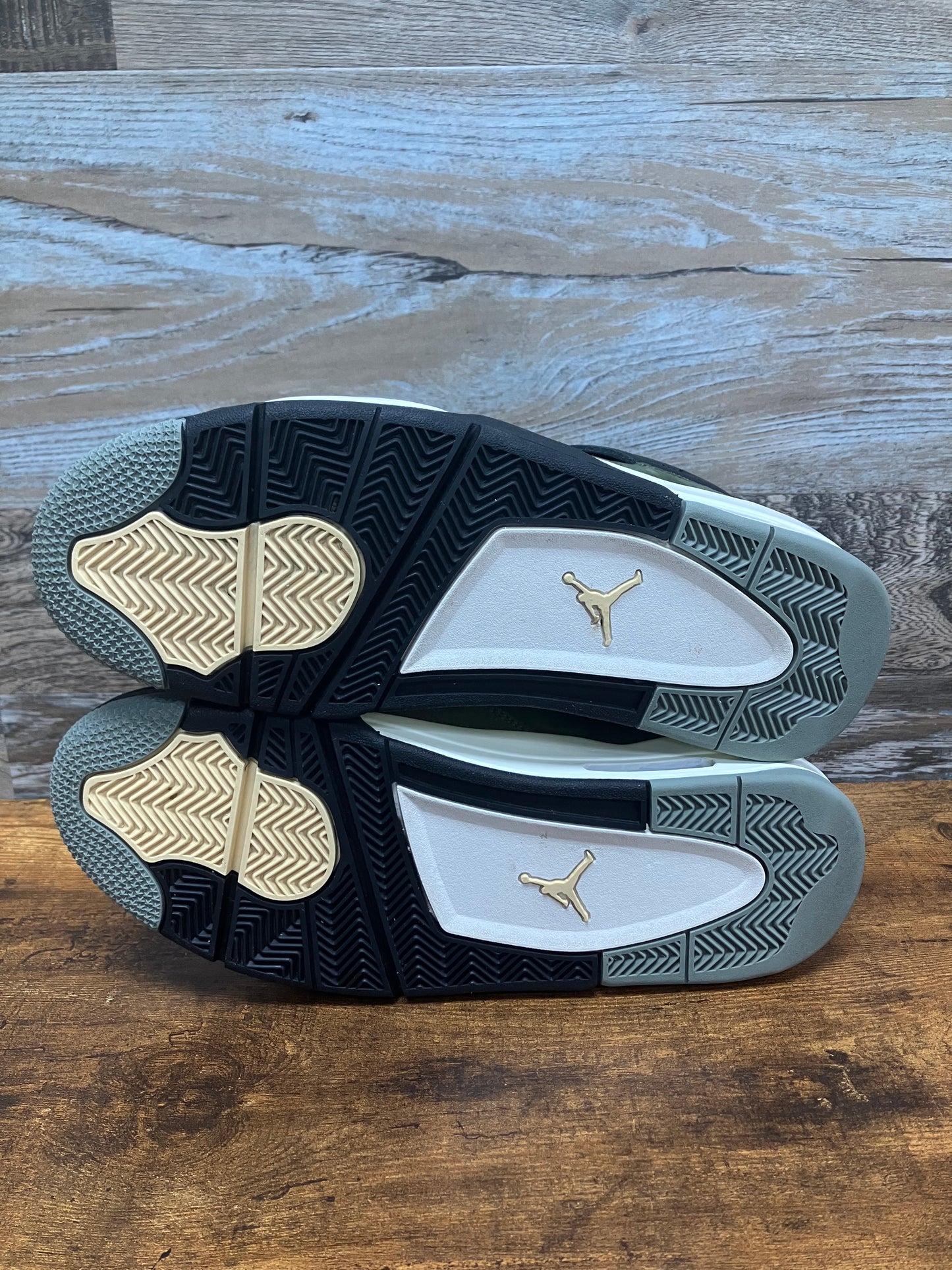 Jordan 4 Craft Olive Size 11