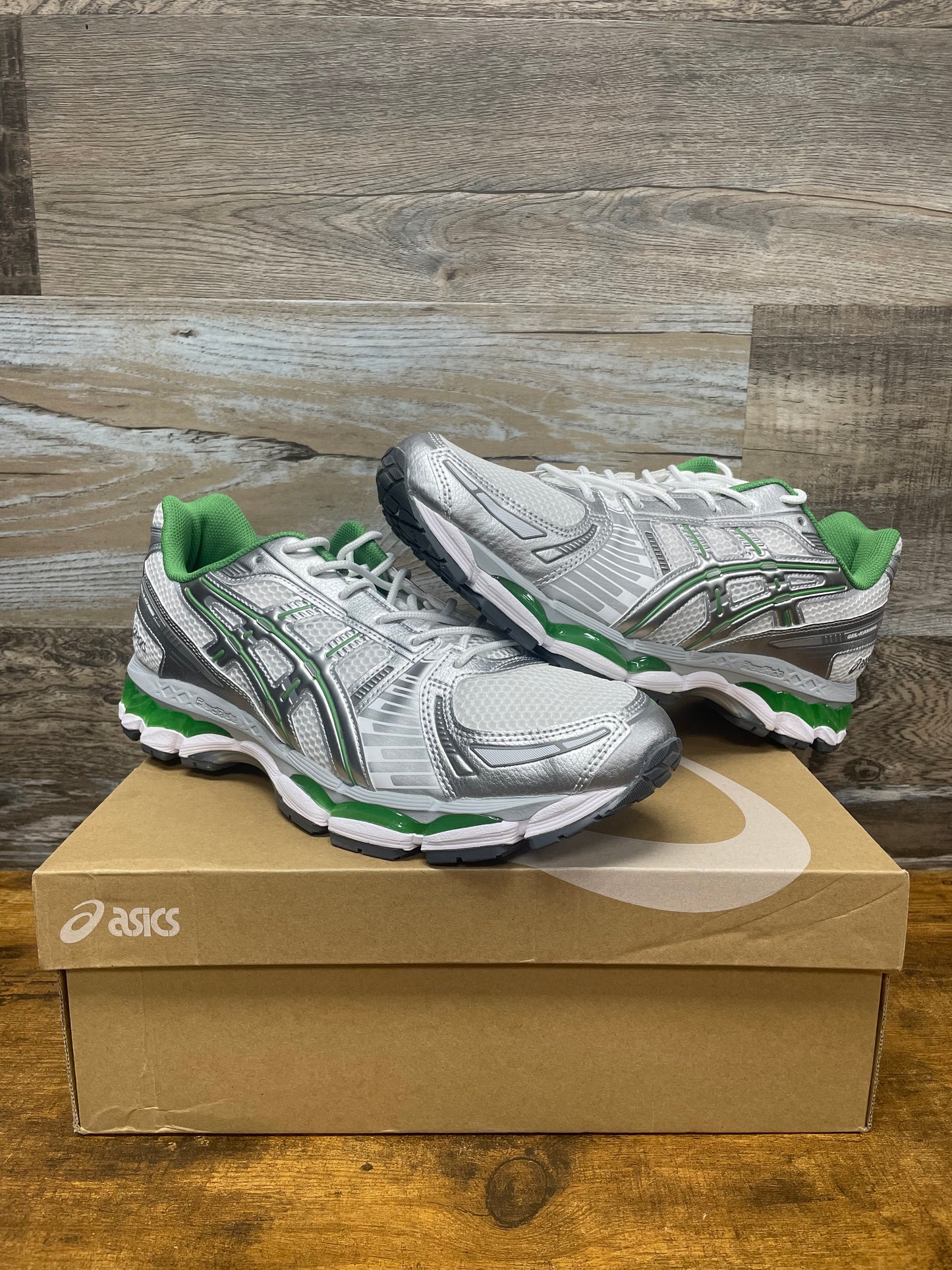 11.5 - Asics Gel-Kayano 12.1