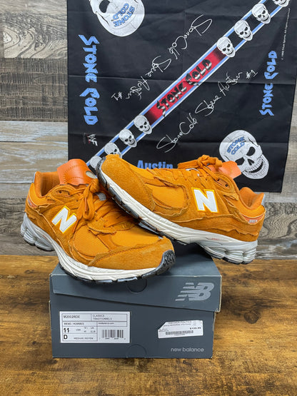 11 - New balance 2002r Protection Pack Orange