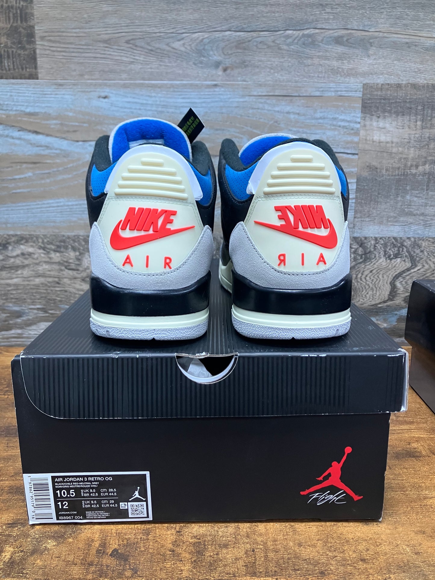 Jordan 3 Rare Air Size 10.5