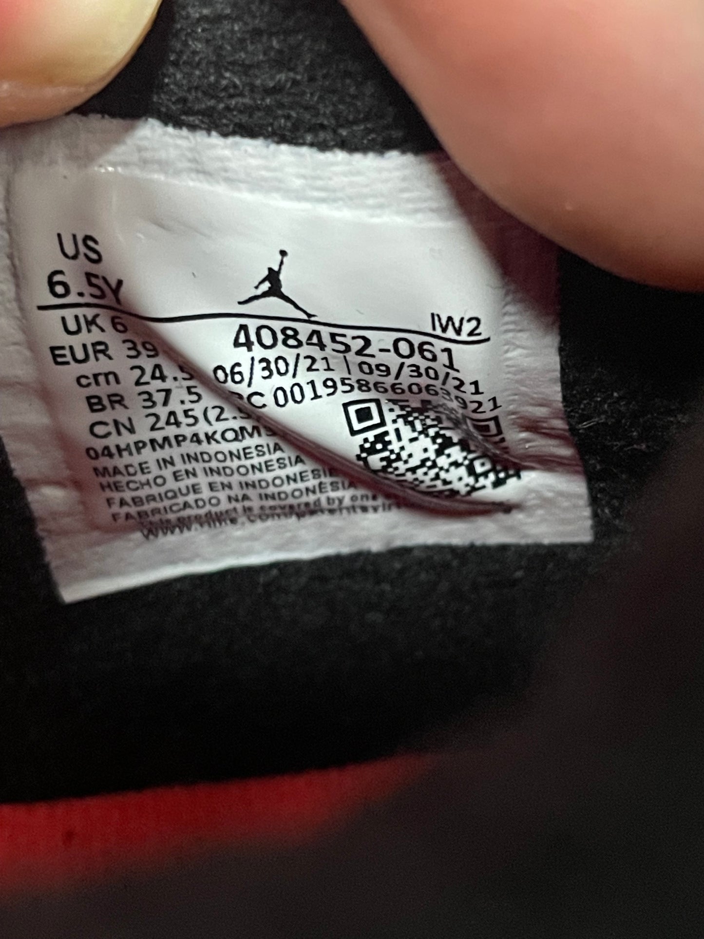 6.5Y - Jordan 4 infrared