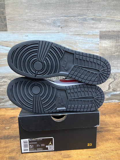 Jordan 1 Mid Fire Red Size 5.5y