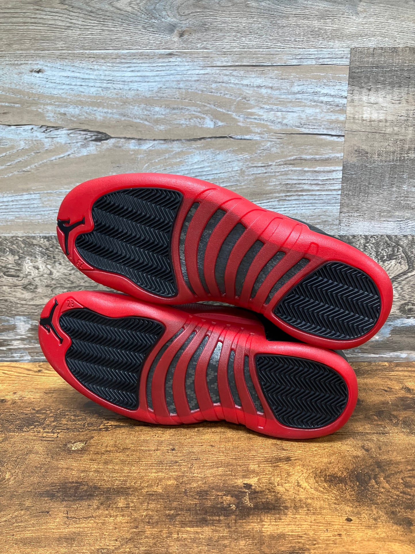 Air Jordan 12 Flu game 10.5 (2016)
