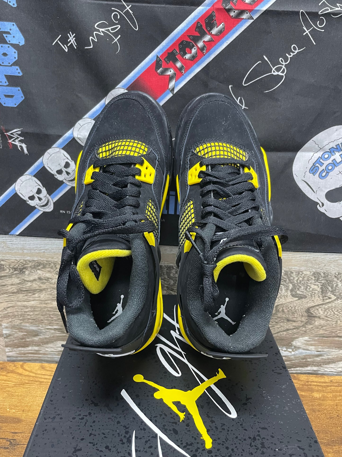 7Y - Jordan 4 Thunder GS