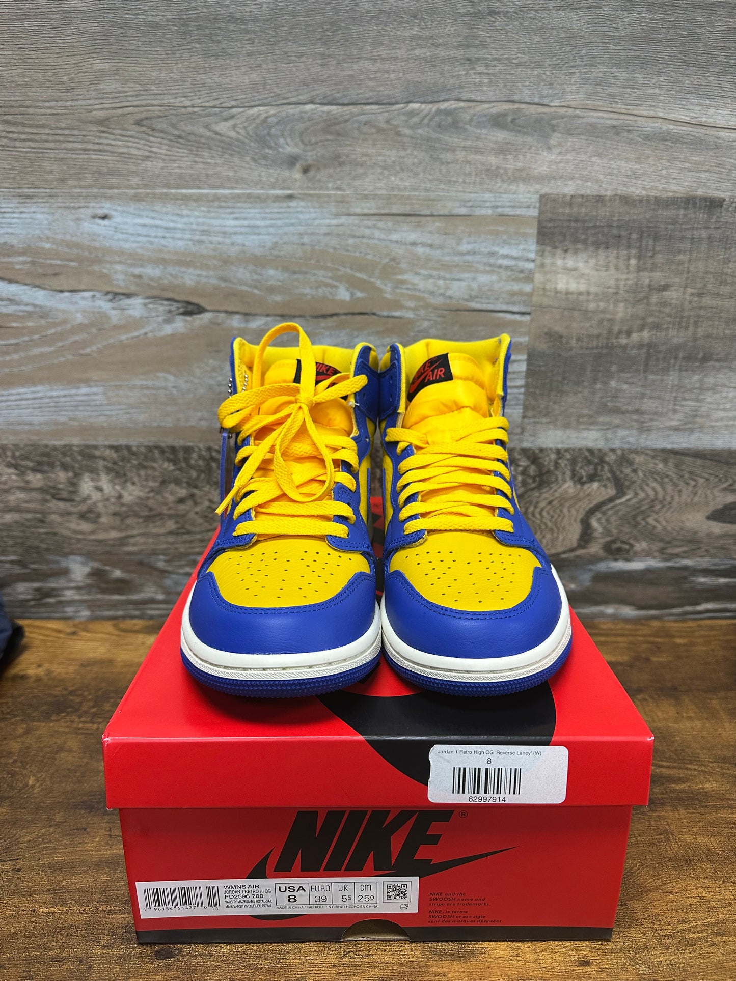 Jordan 1 Laney Size 8W/6.5M