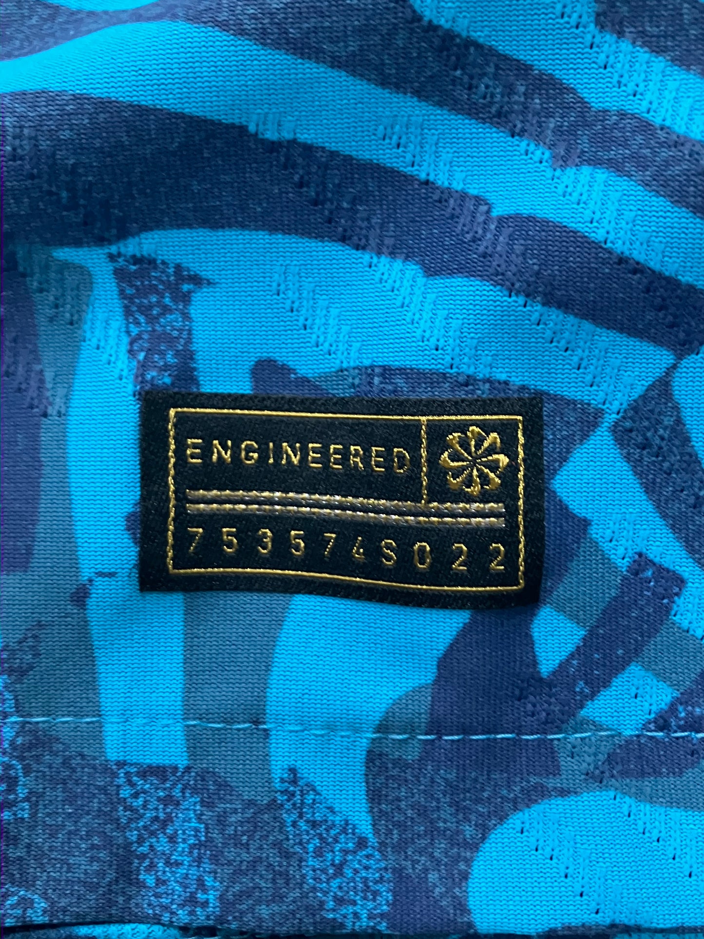 Tottenham 2022/23 third Kit Size Medium