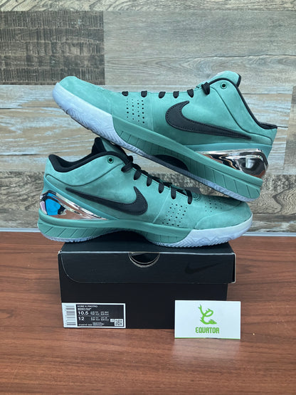 Kobe 4 Girl Dad Size 10.5